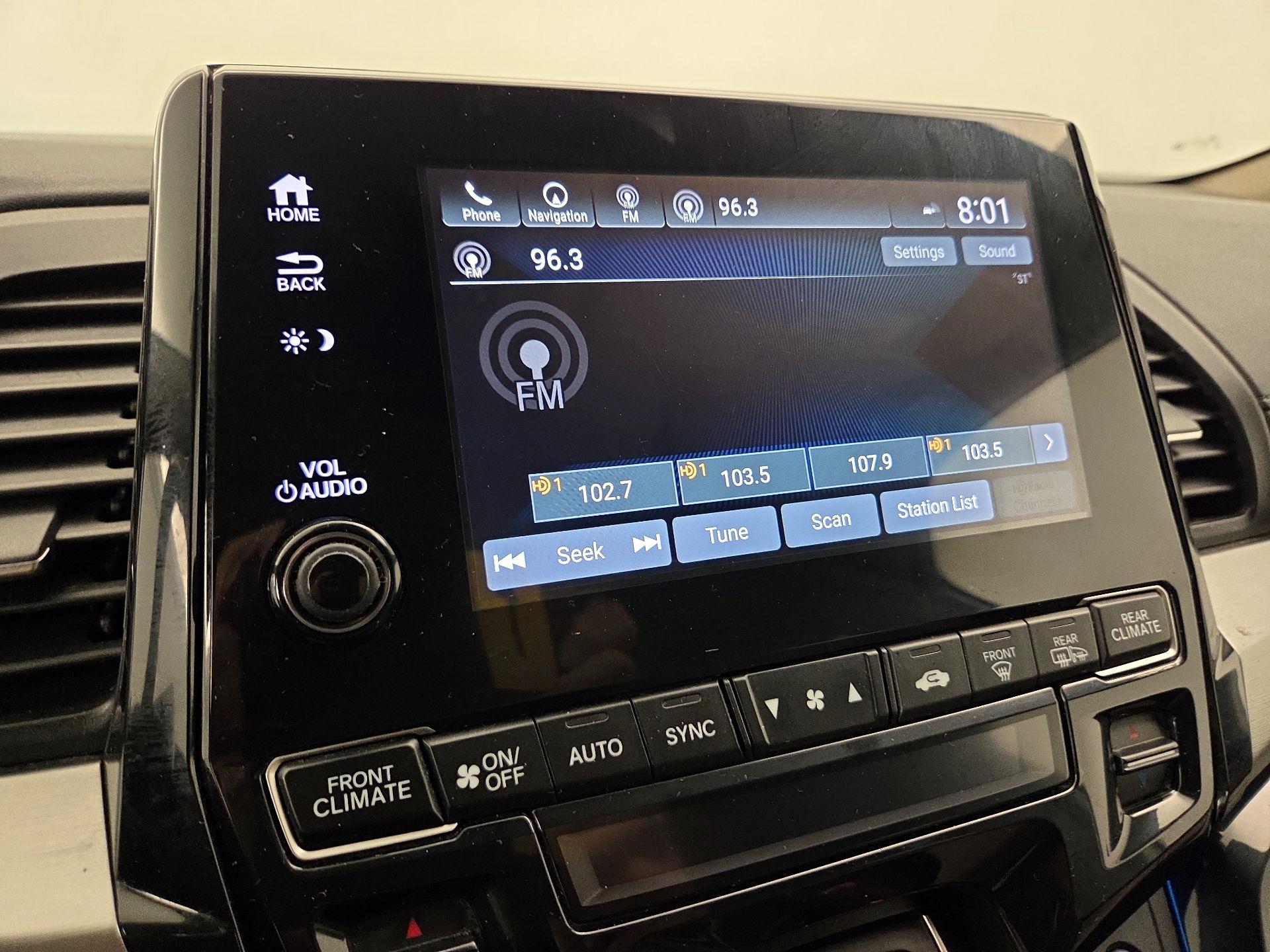 Thumbnail: 2019 Honda Odyssey - 16