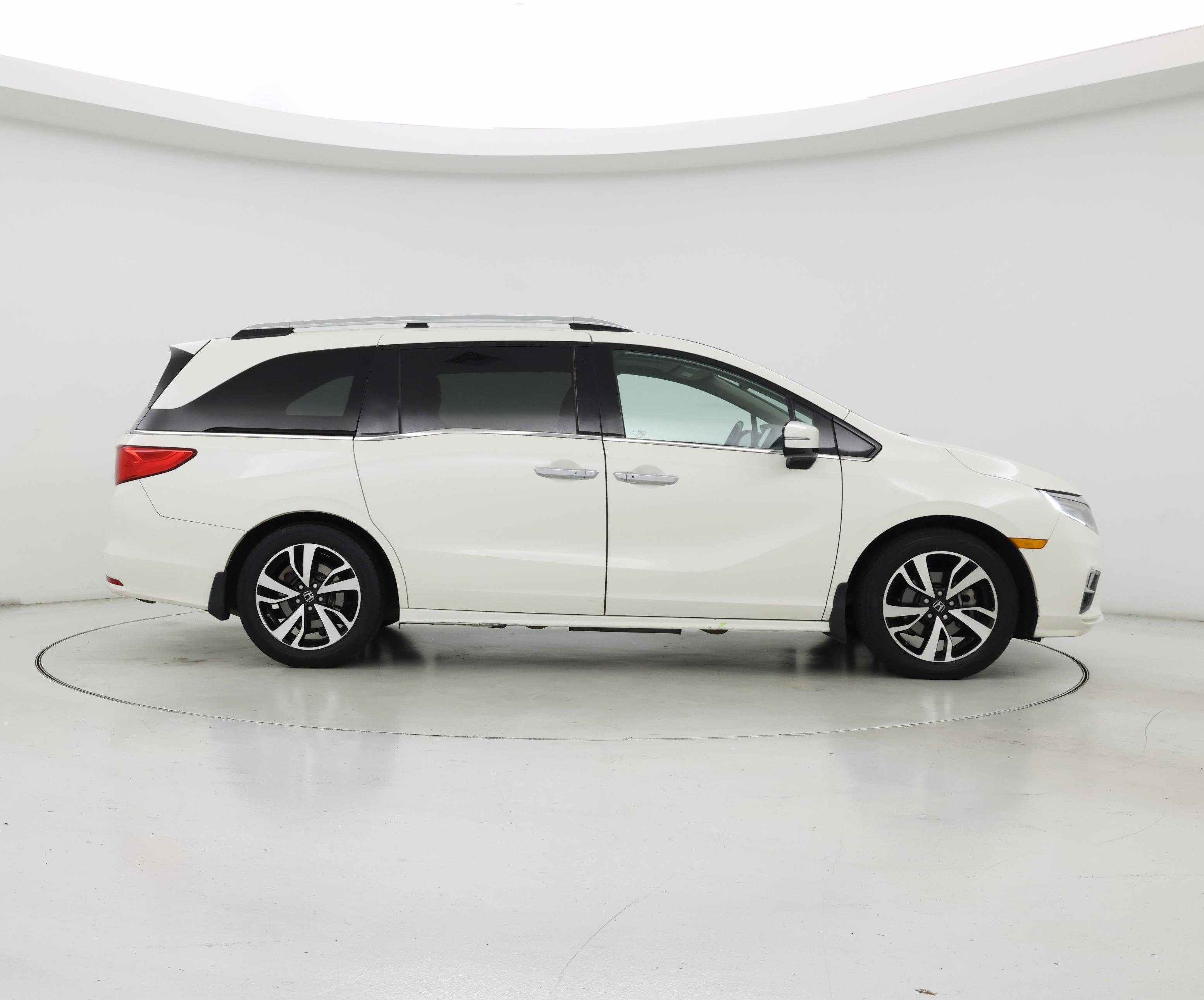 Thumbnail: 2019 Honda Odyssey - 7