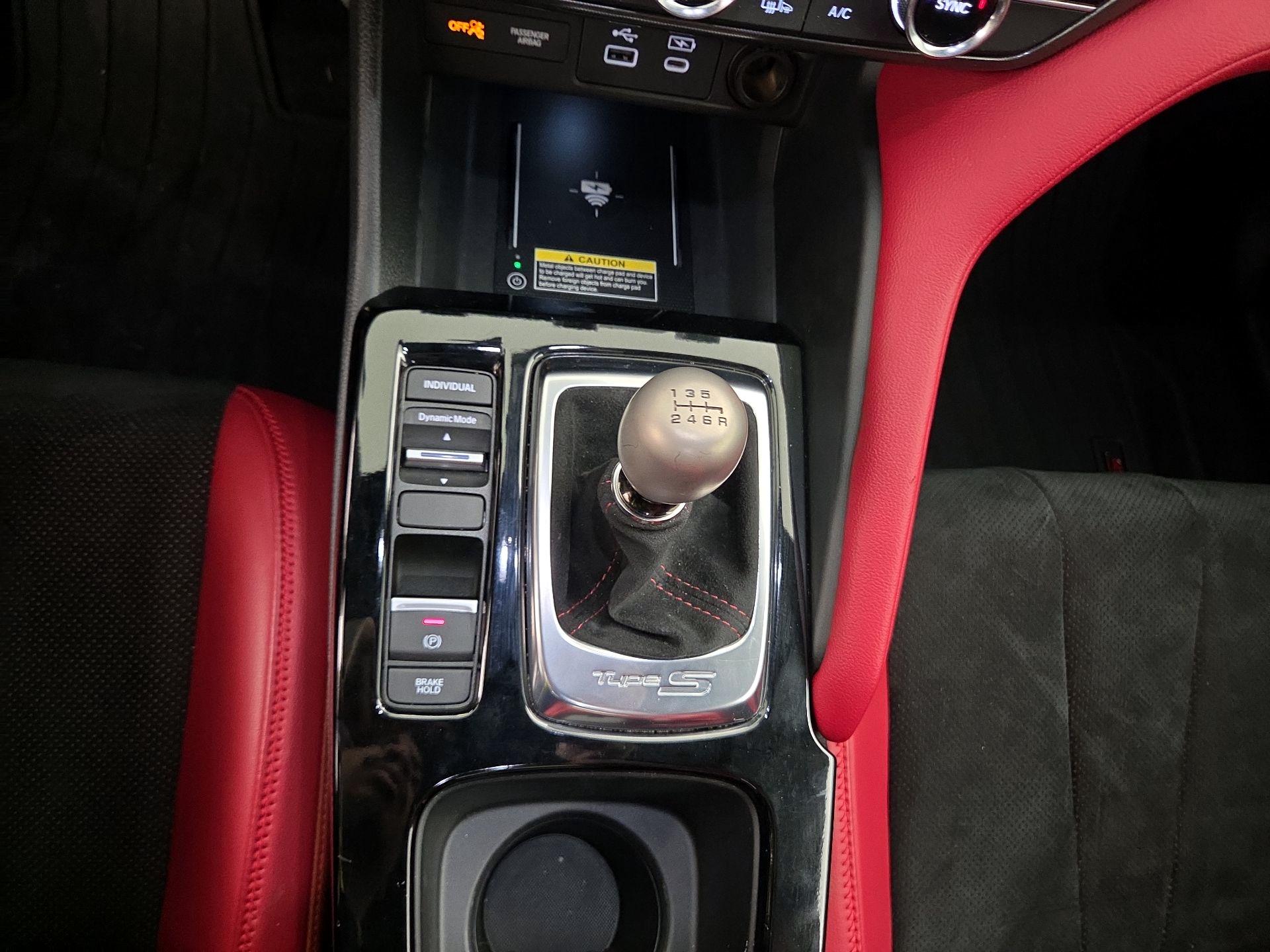 Thumbnail: 2024 Acura Integra - 17