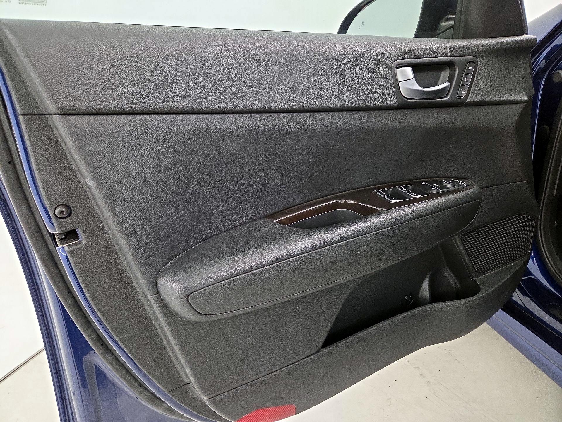 Thumbnail: 2016 Kia Optima - 12