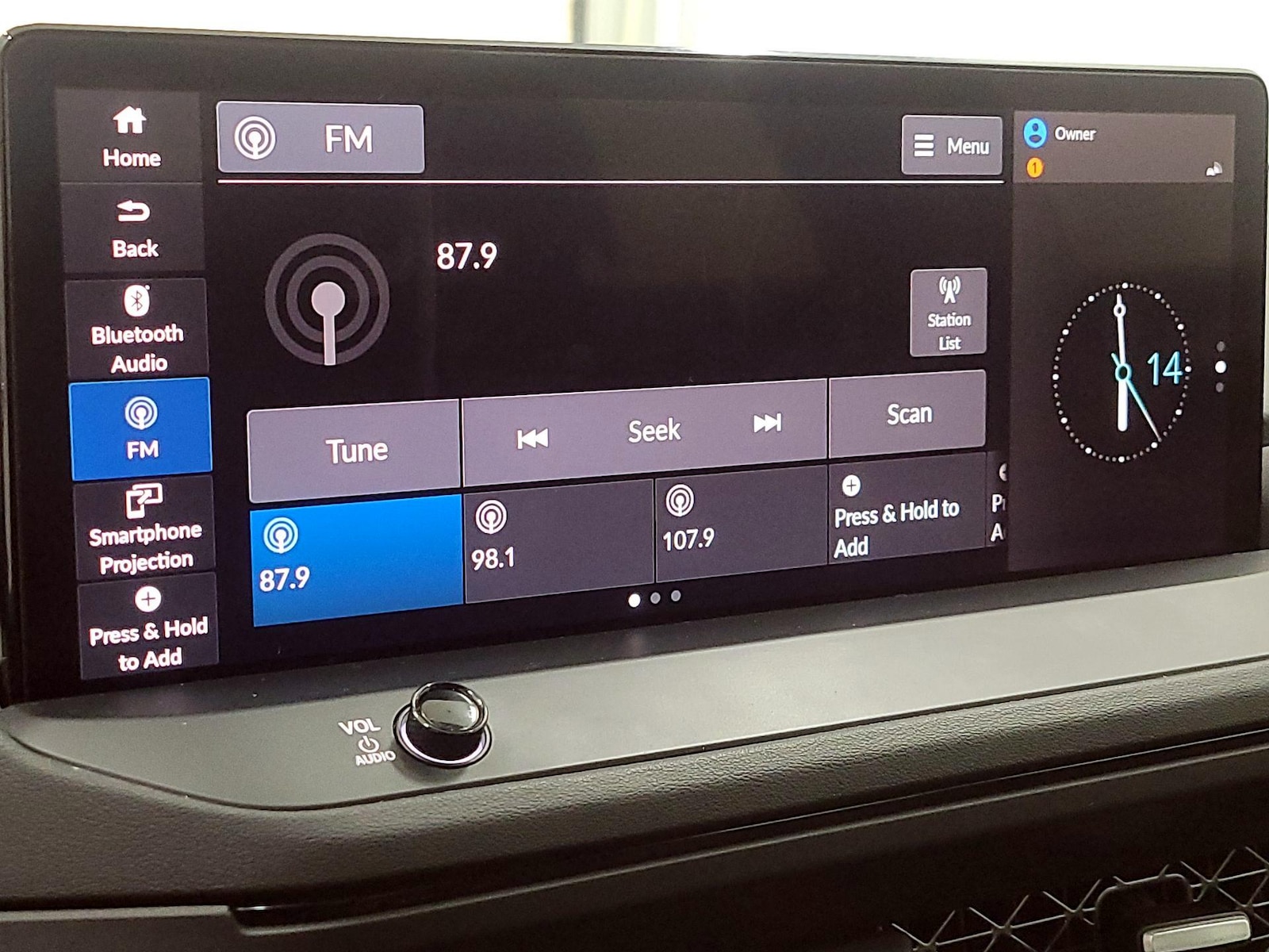 2023 Honda Accord Hybrid EX-L - Photo 15