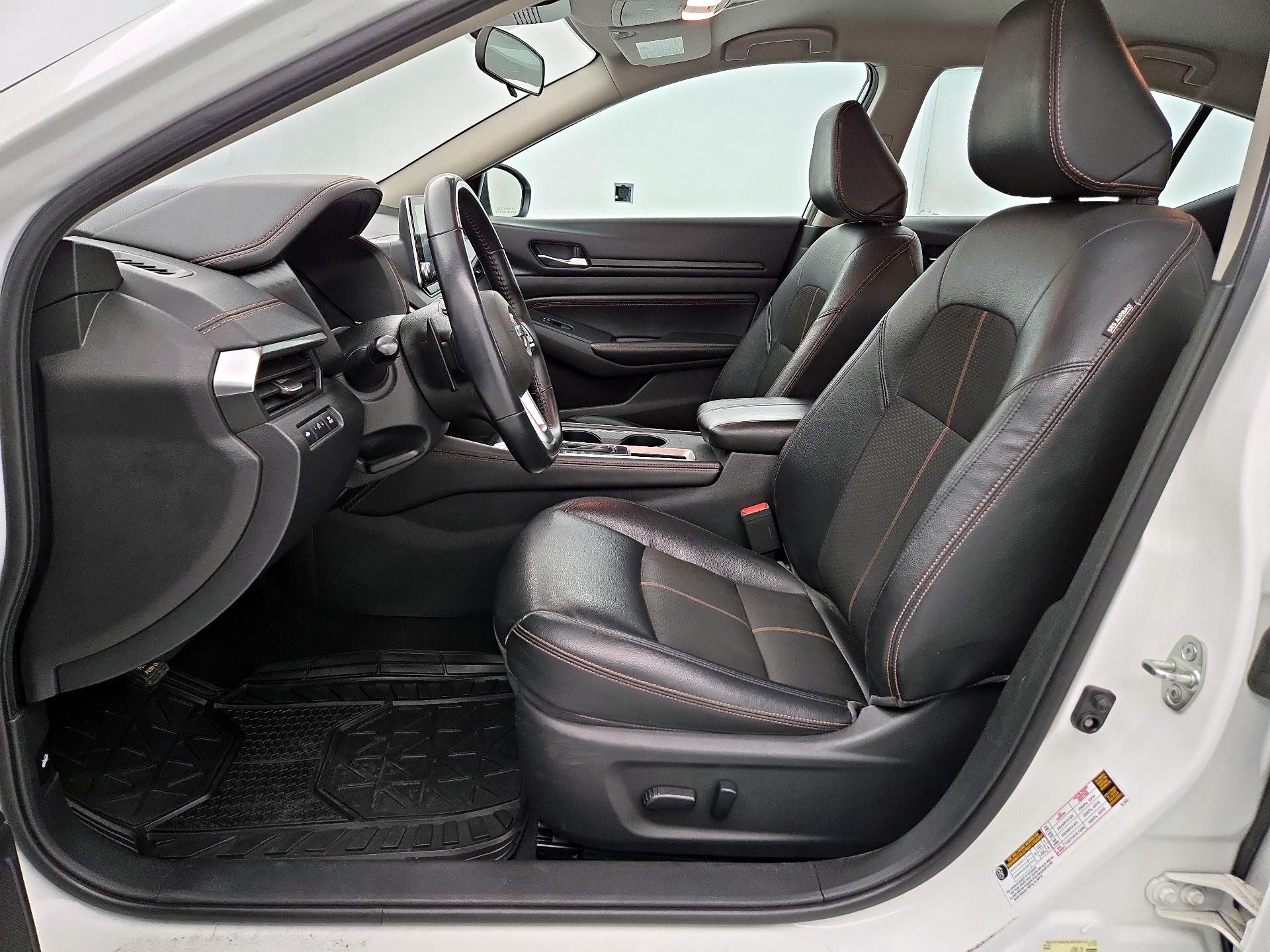 Thumbnail: 2020 Nissan Altima - 11