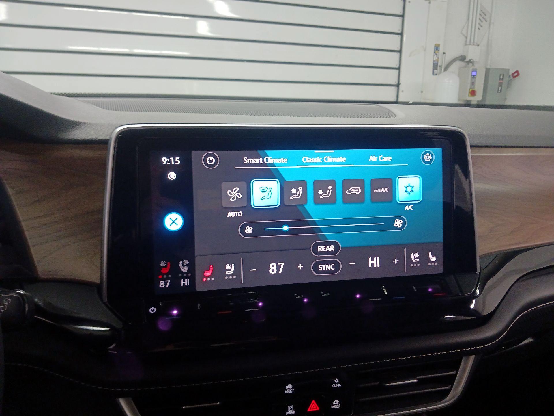 Thumbnail: 2024 Volkswagen Atlas - 15