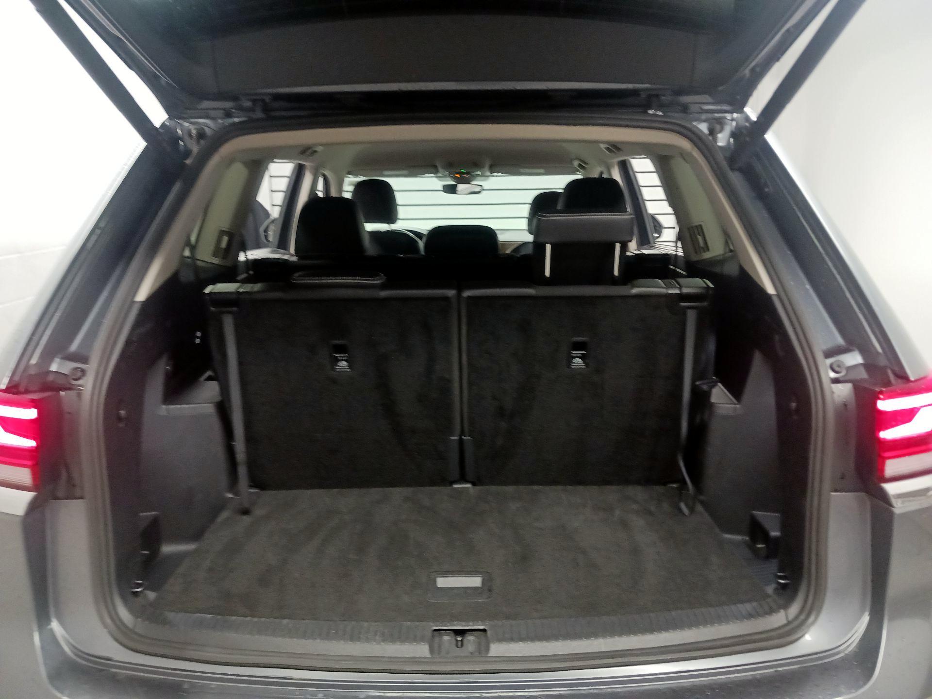 Thumbnail: 2024 Volkswagen Atlas - 18