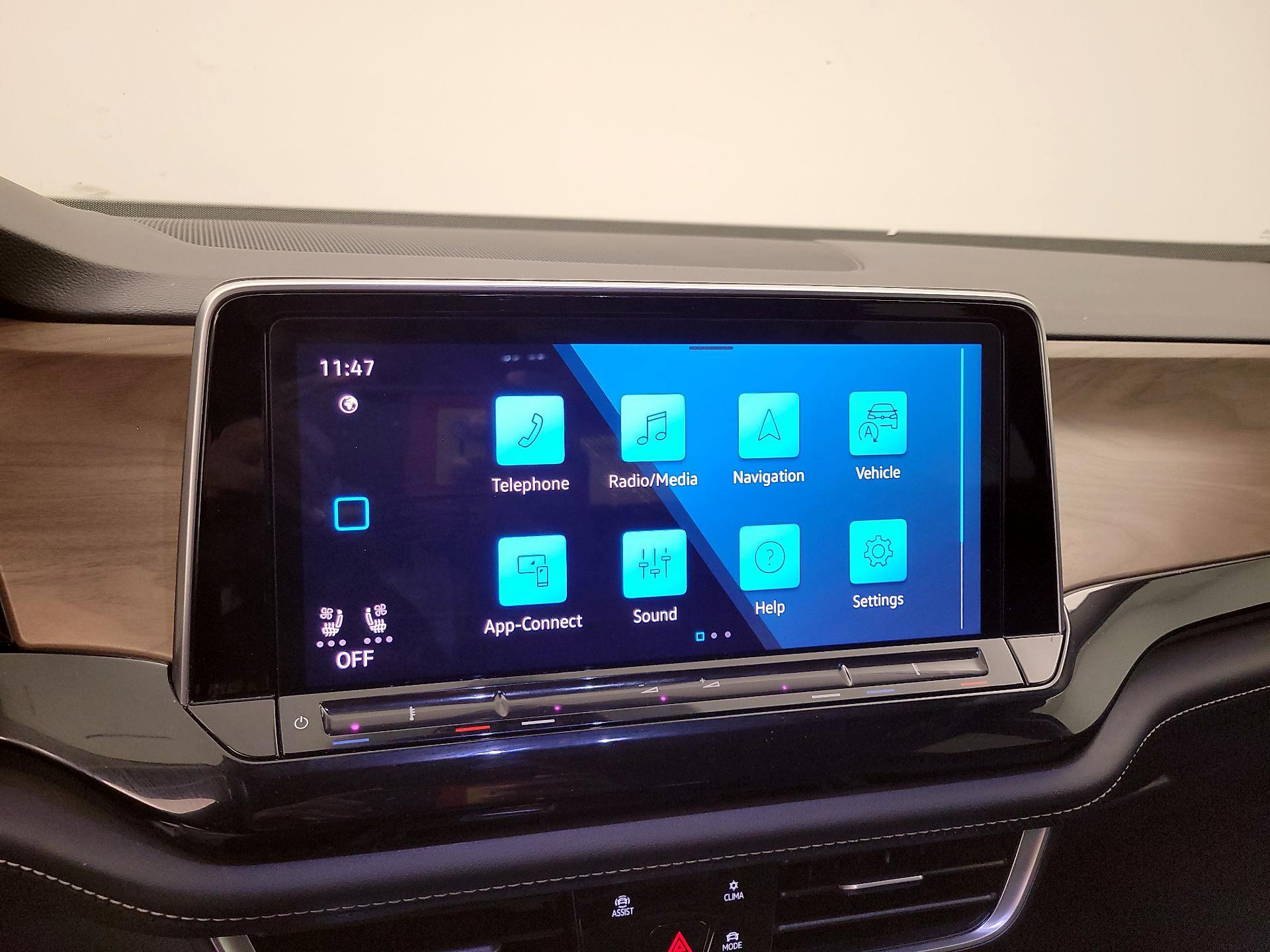 Thumbnail: 2024 Volkswagen Atlas - 15