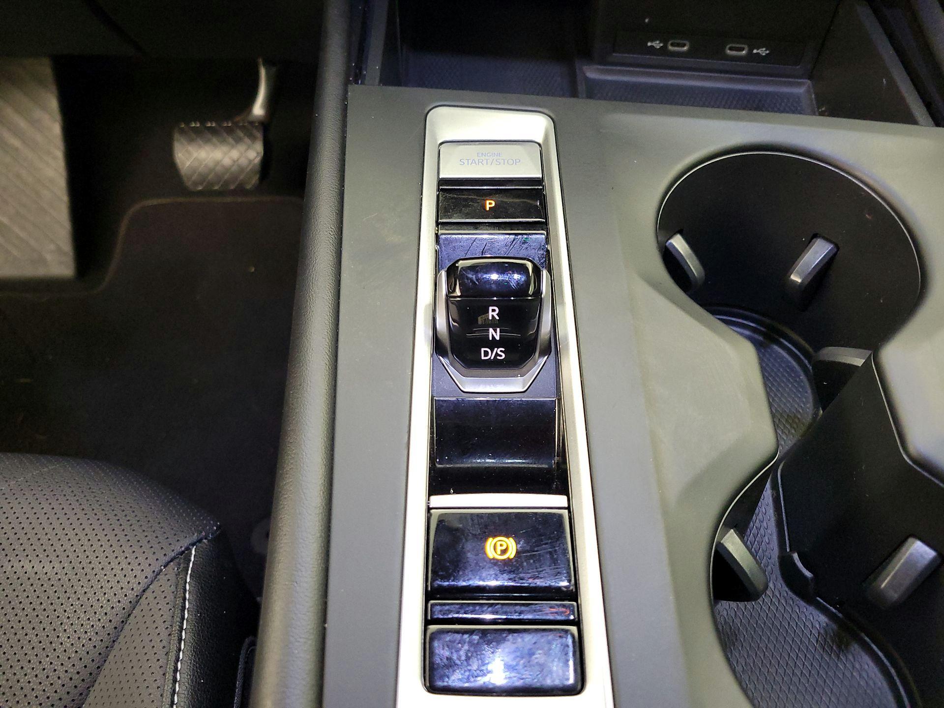 Thumbnail: 2024 Volkswagen Atlas - 17