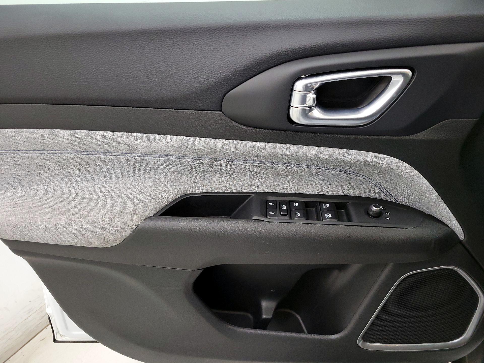 Thumbnail: 2023 Jeep Compass - 12