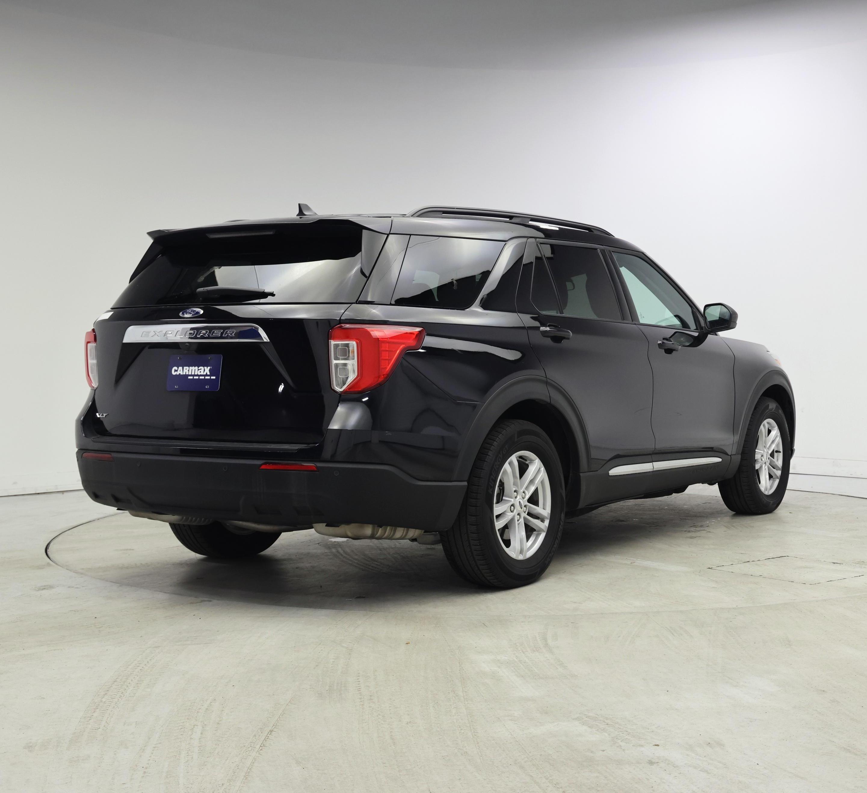 Thumbnail: 2024 Ford Explorer - 8