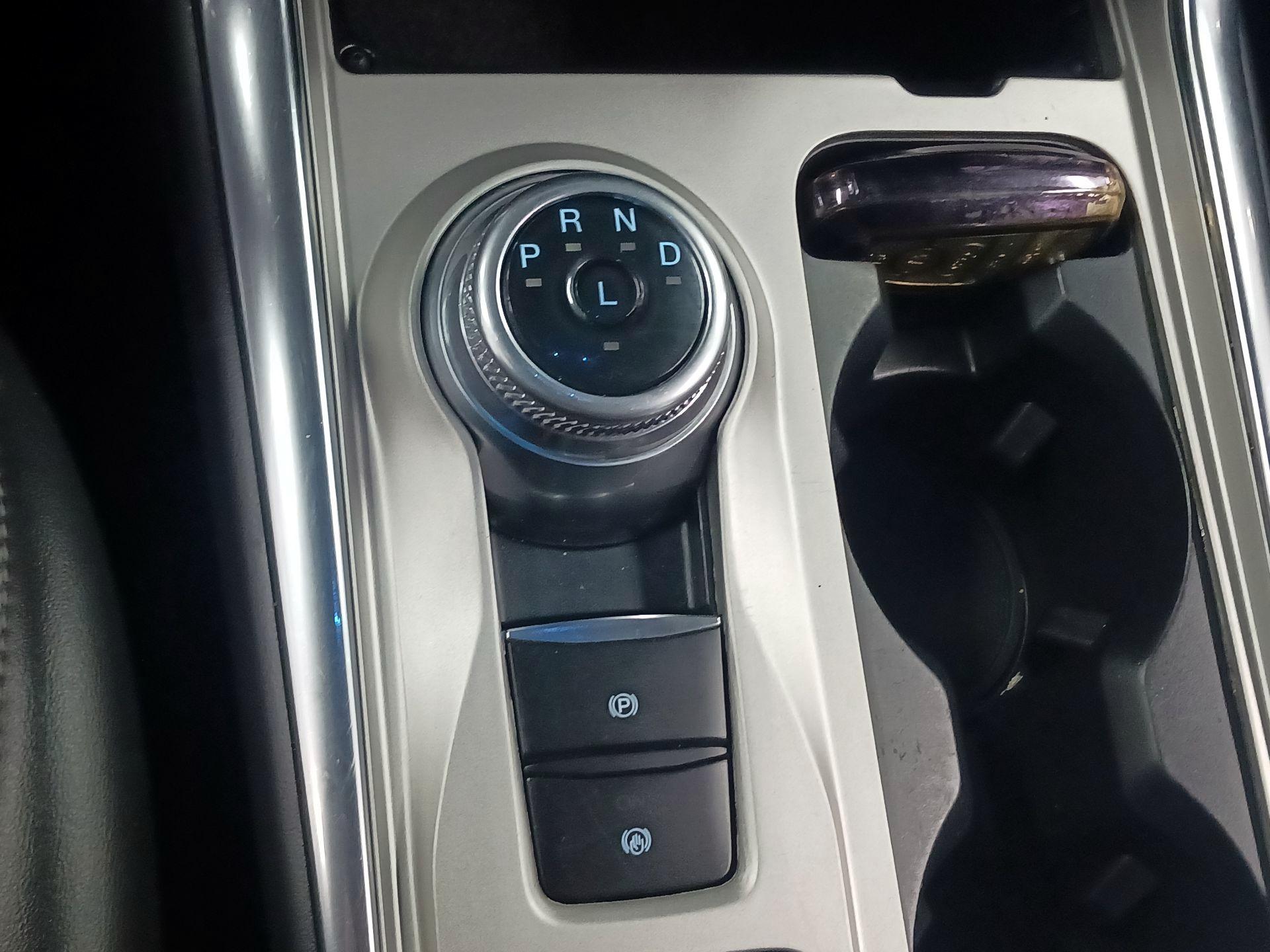 Thumbnail: 2023 Ford Explorer - 16