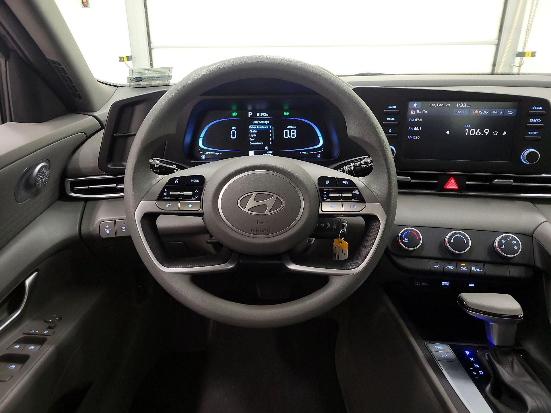 Thumbnail: 2025 Hyundai Elantra - 10