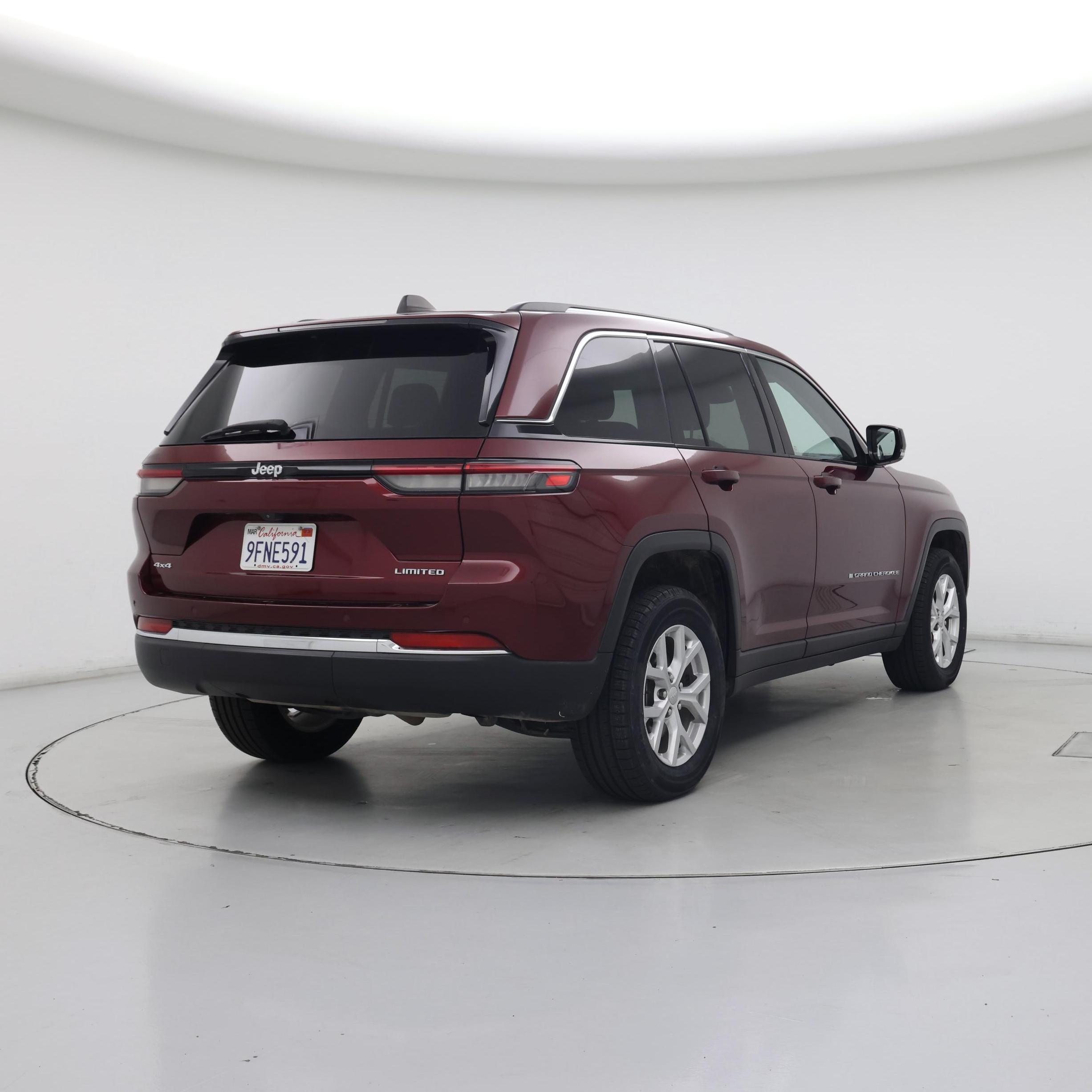 Thumbnail: 2023 Jeep Grand Cherokee - 8