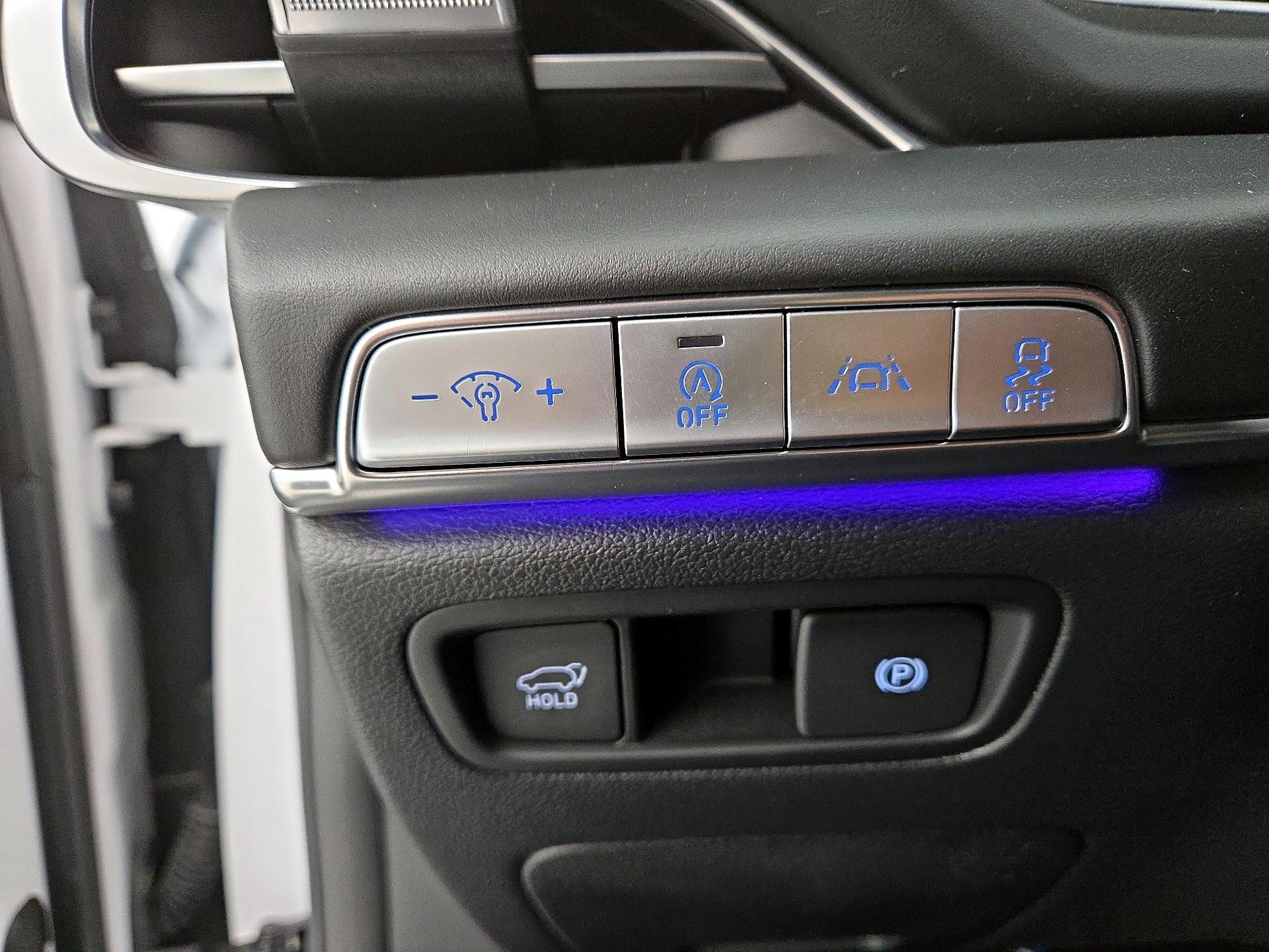 Thumbnail: 2021 Genesis GV80 - 13