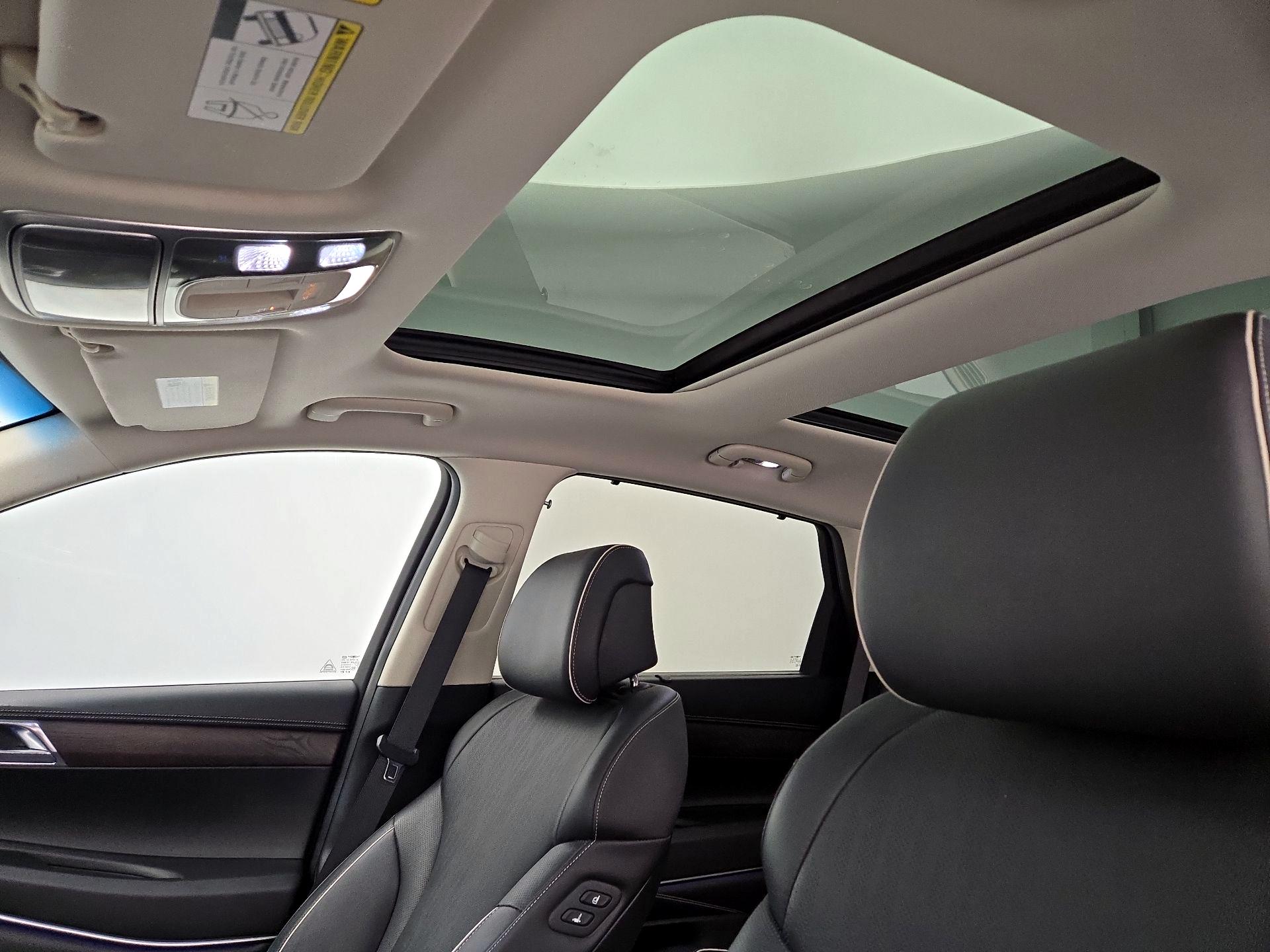 Thumbnail: 2021 Genesis GV80 - 20