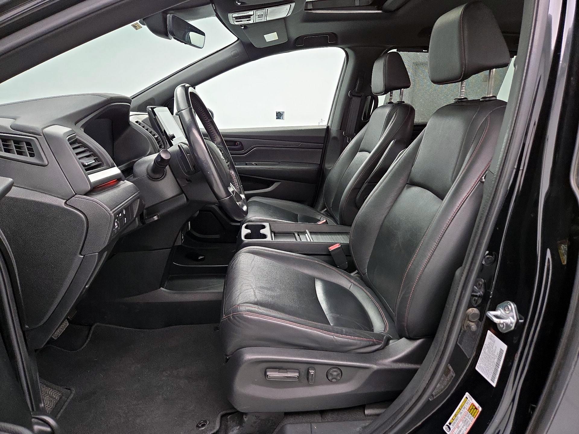 Thumbnail: 2023 Honda Odyssey - 11