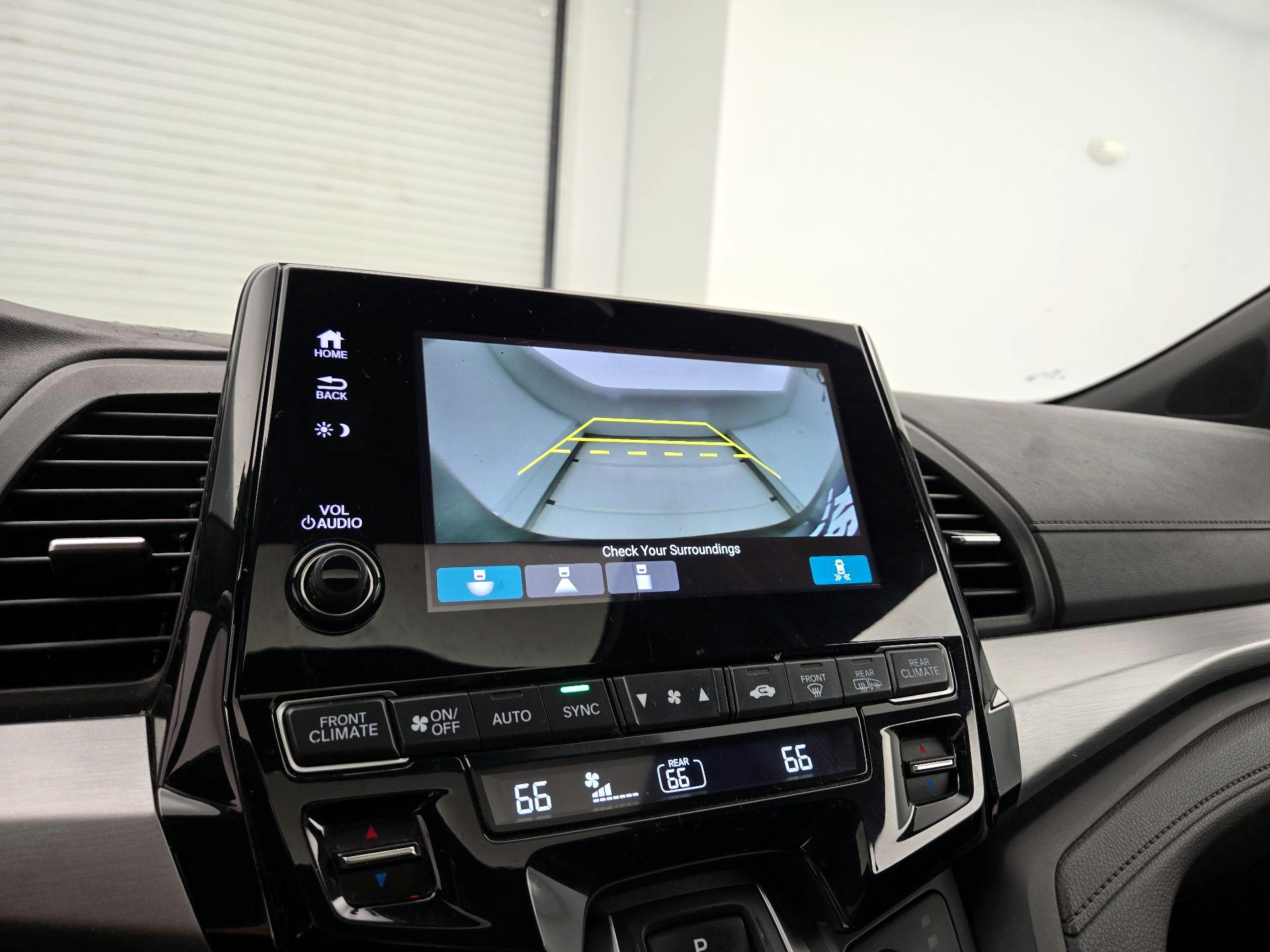 Thumbnail: 2023 Honda Odyssey - 14