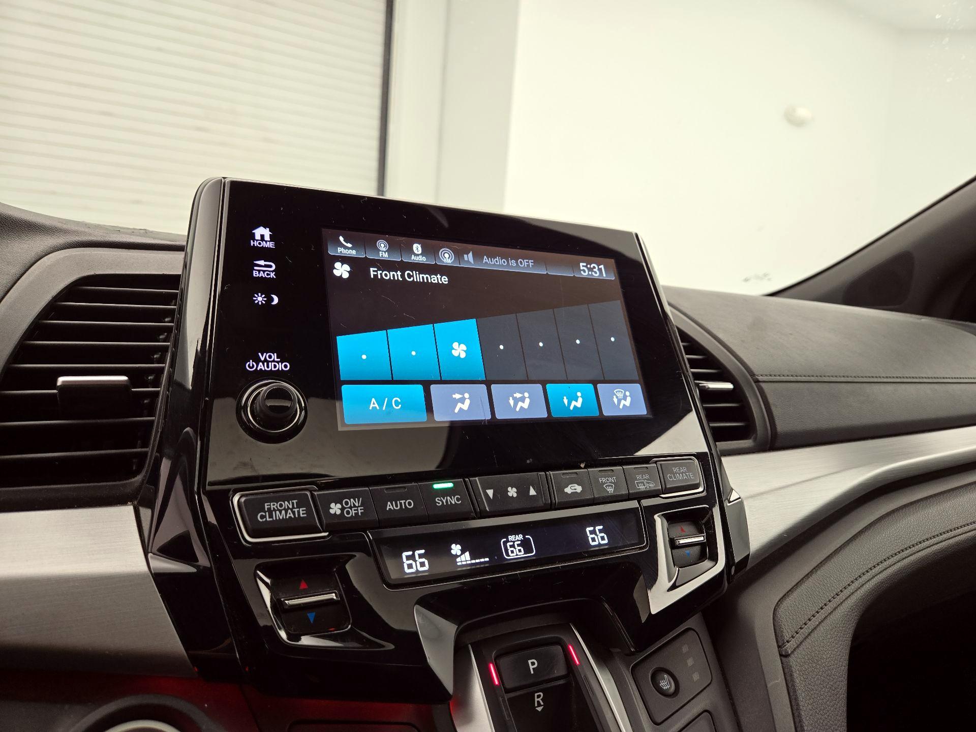 Thumbnail: 2023 Honda Odyssey - 16