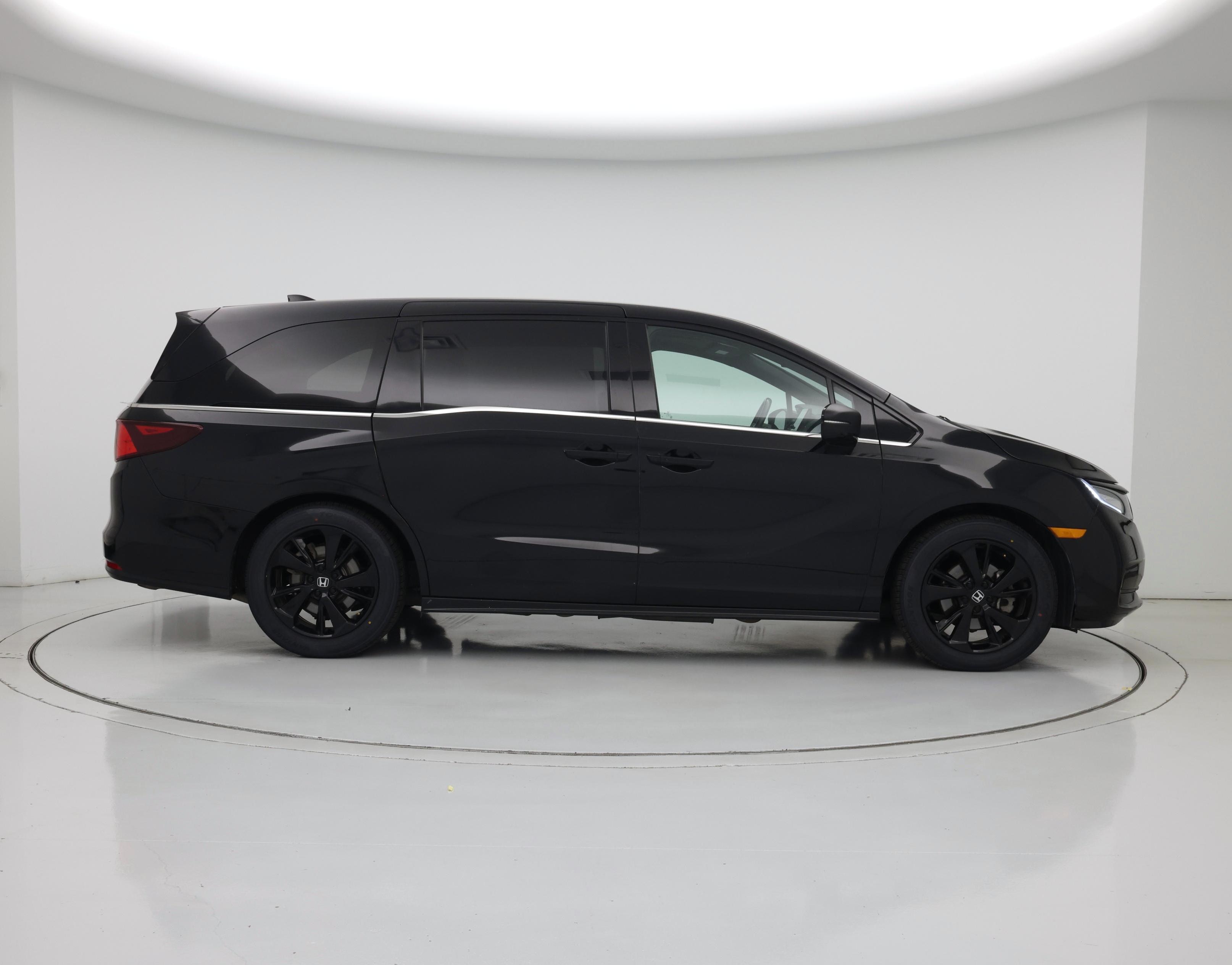 Thumbnail: 2023 Honda Odyssey - 7