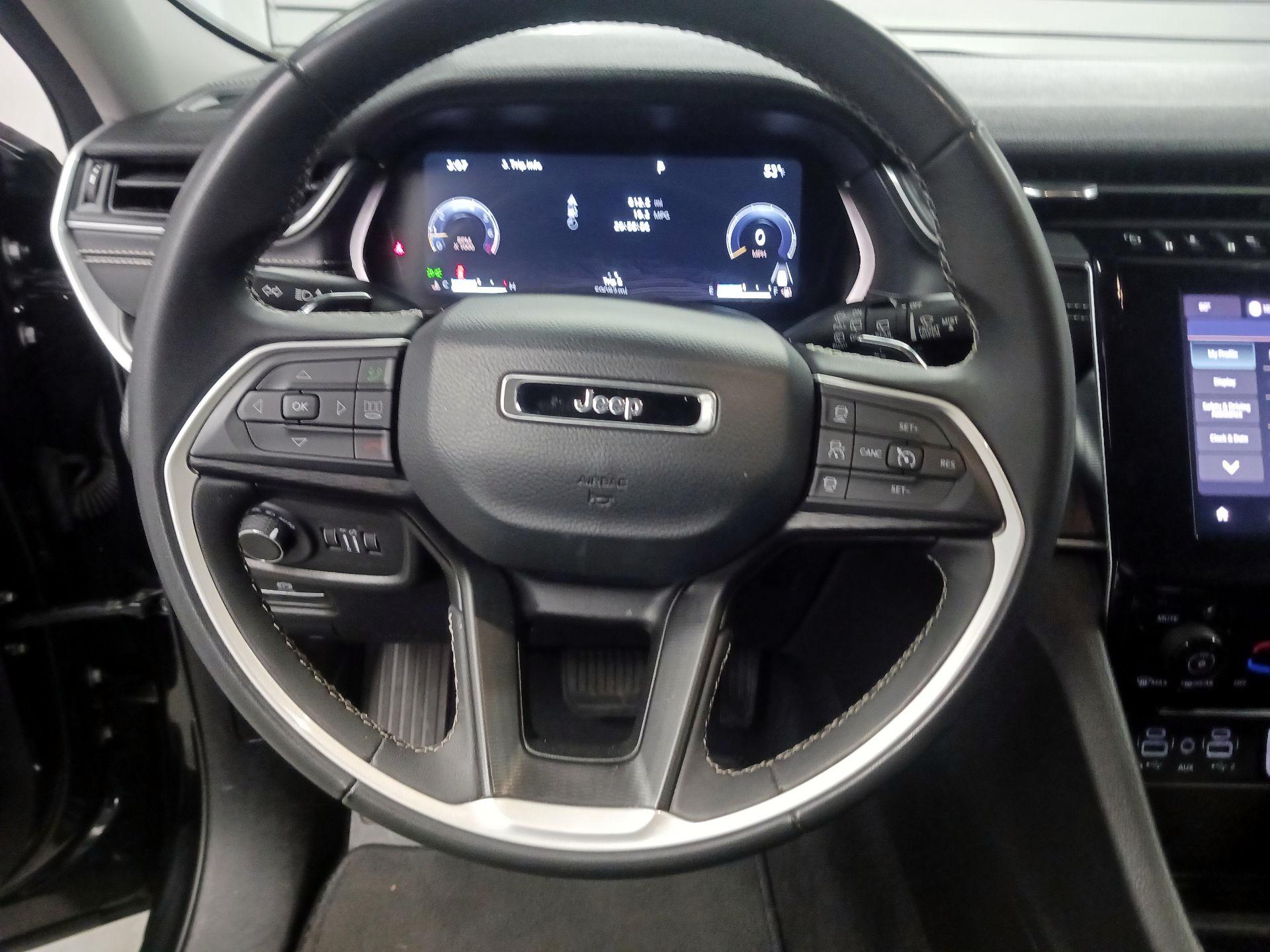 Thumbnail: 2023 Jeep Grand Cherokee L - 10