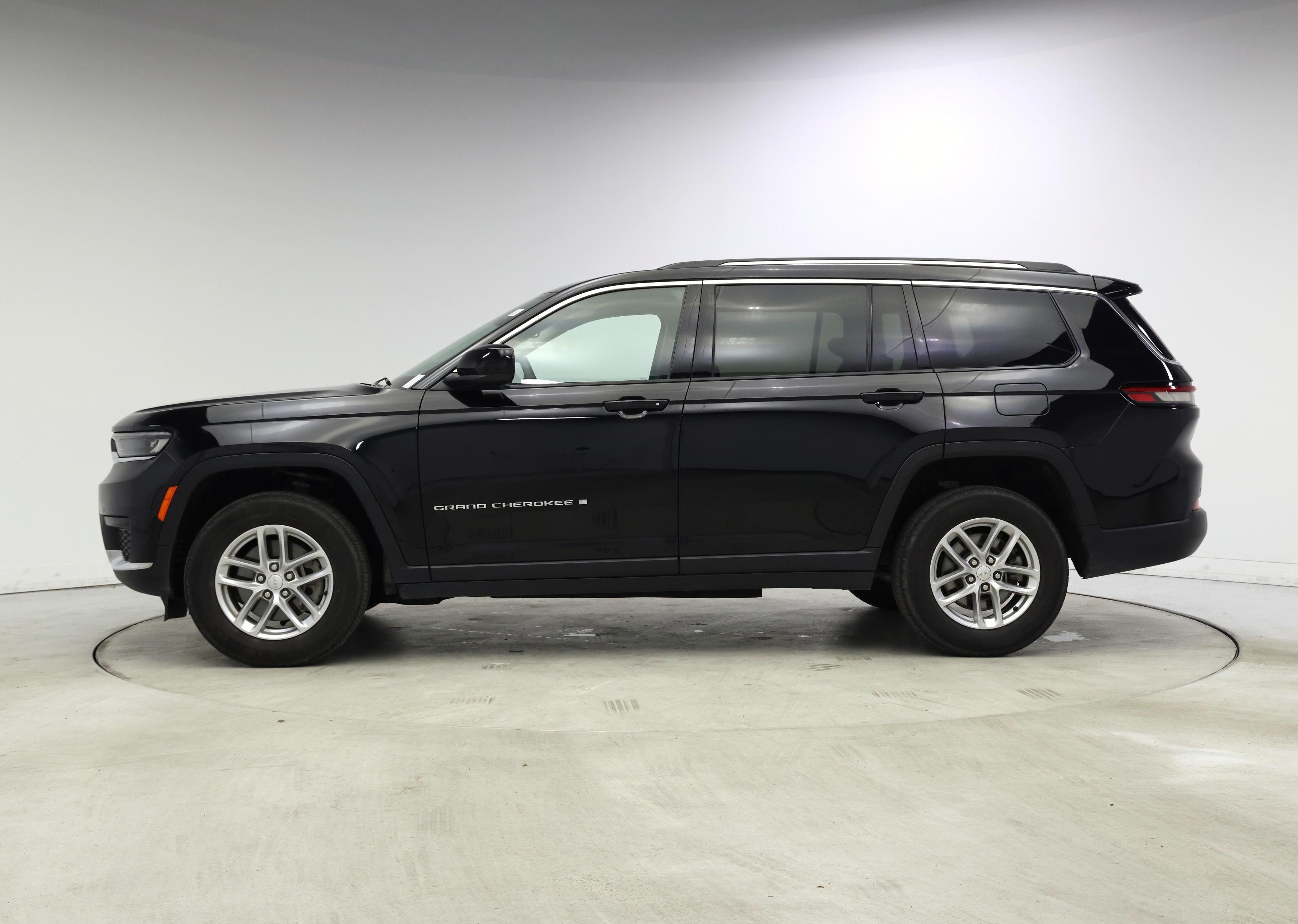 Thumbnail: 2023 Jeep Grand Cherokee L - 3