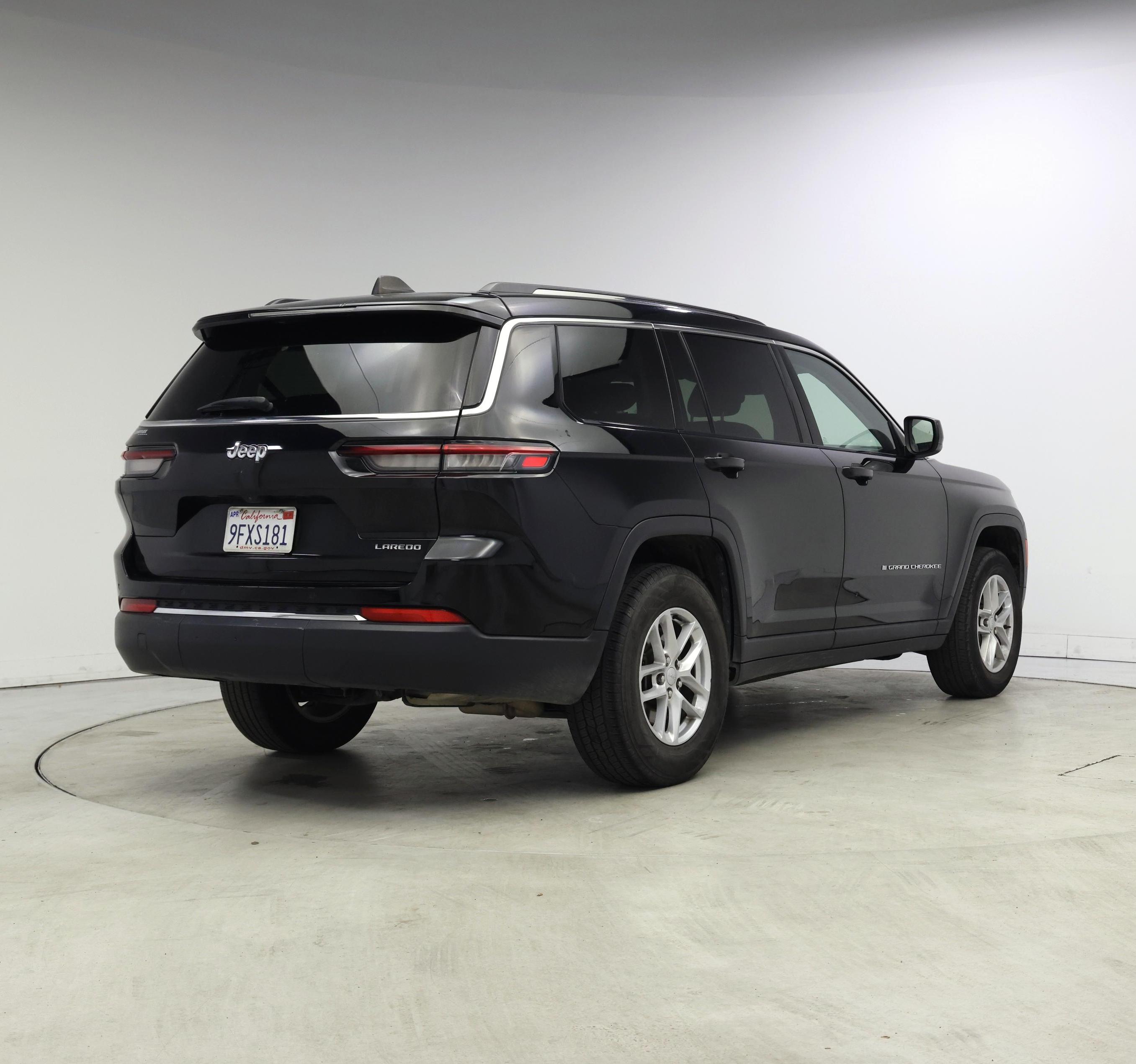 Thumbnail: 2023 Jeep Grand Cherokee L - 8