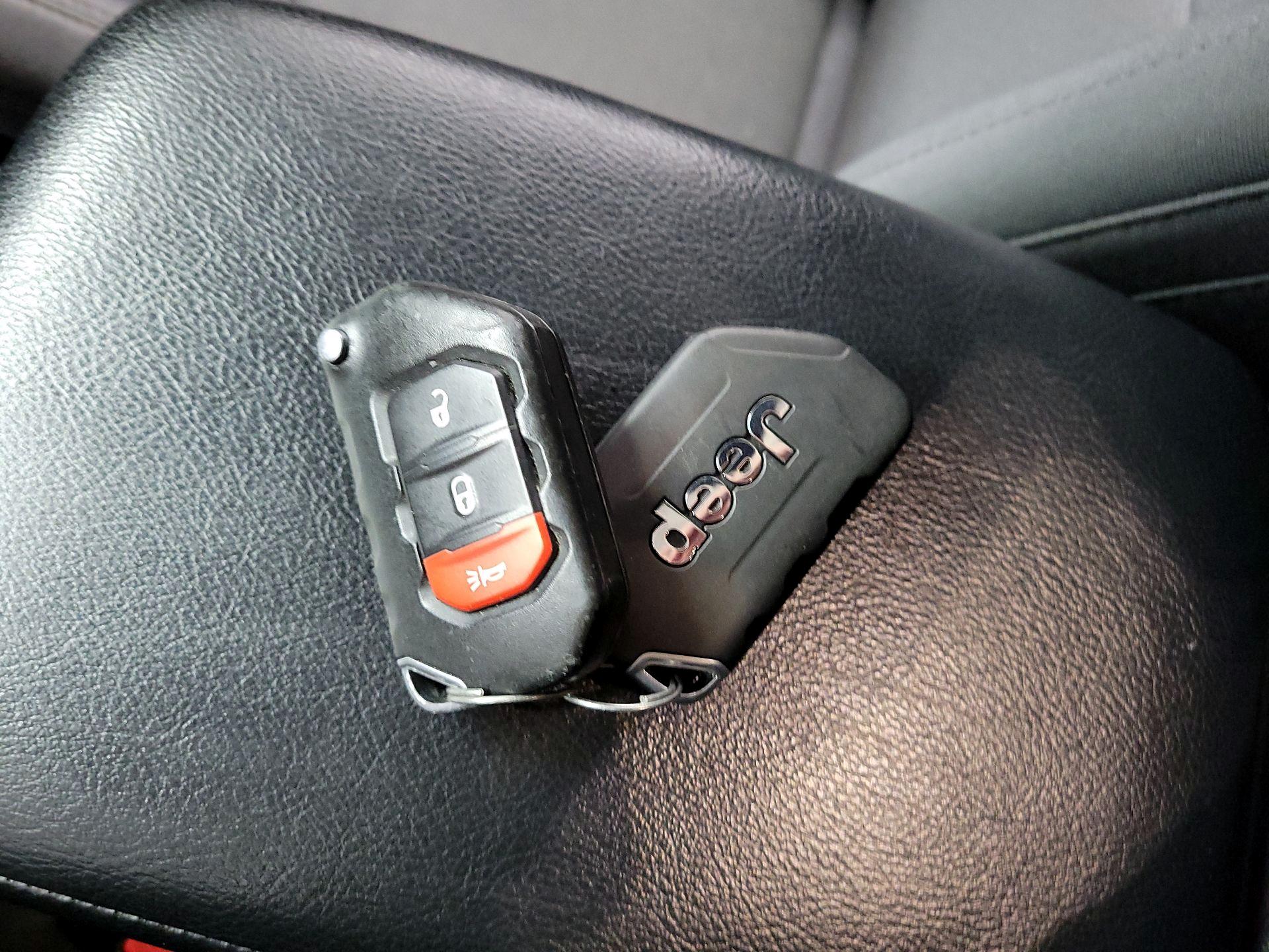 Thumbnail: 2021 Jeep Wrangler - 20