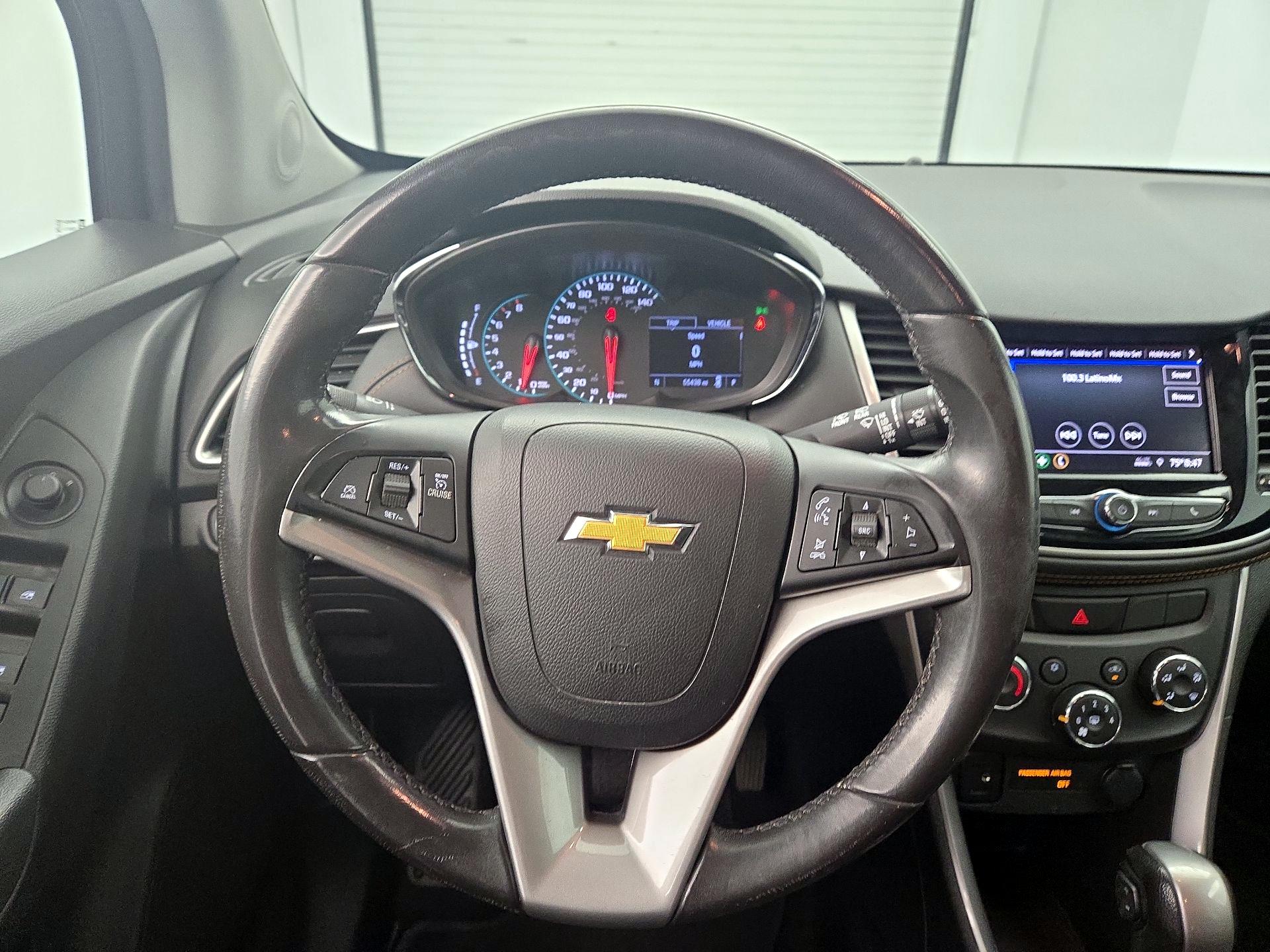 Thumbnail: 2020 Chevrolet Trax - 10