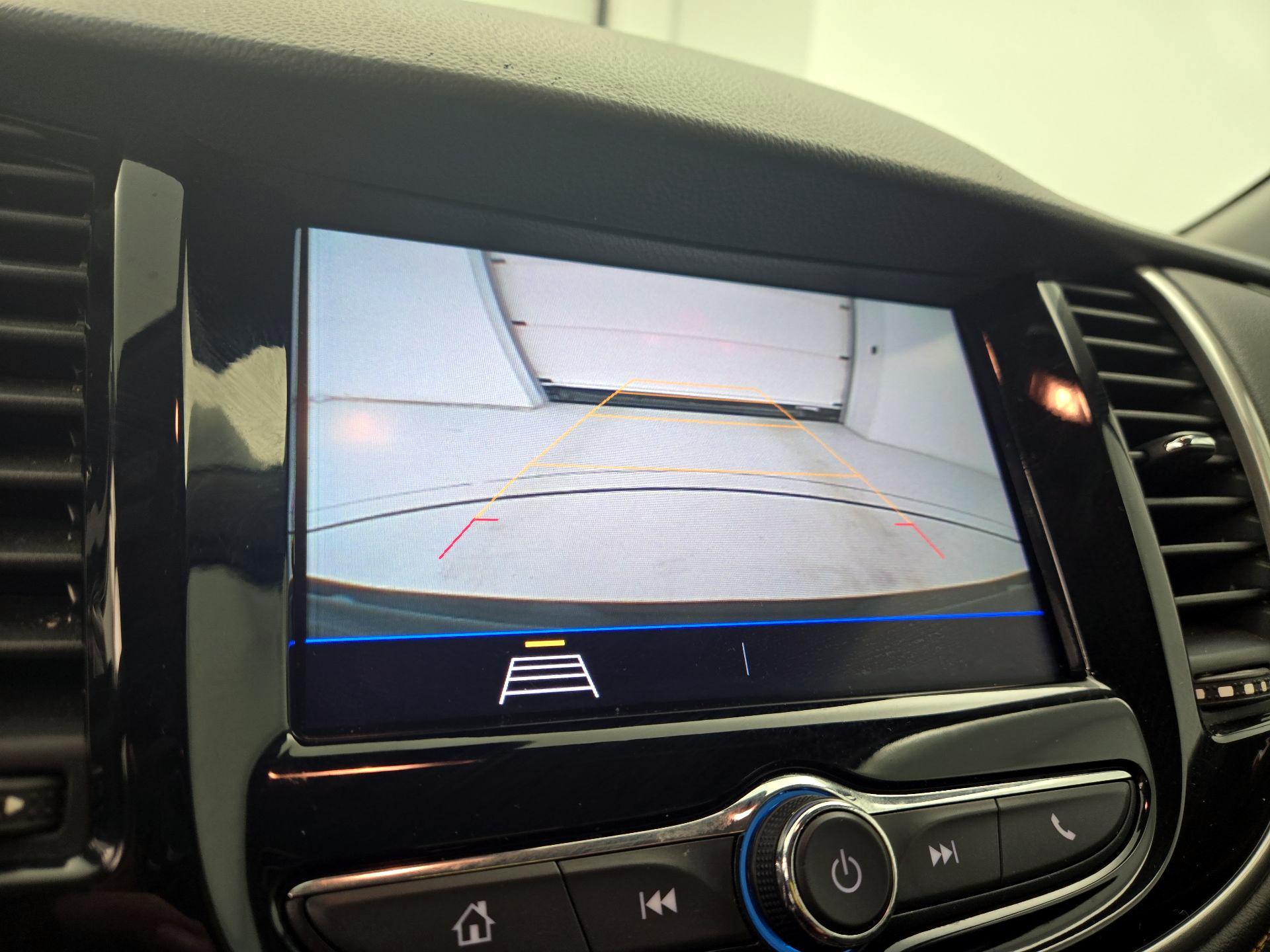 Thumbnail: 2020 Chevrolet Trax - 14