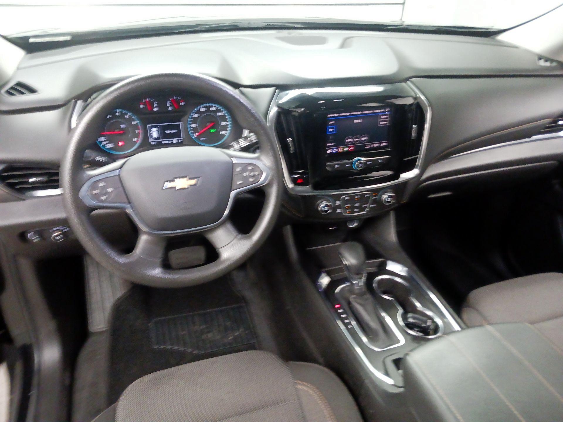 Thumbnail: 2021 Chevrolet Traverse - 9