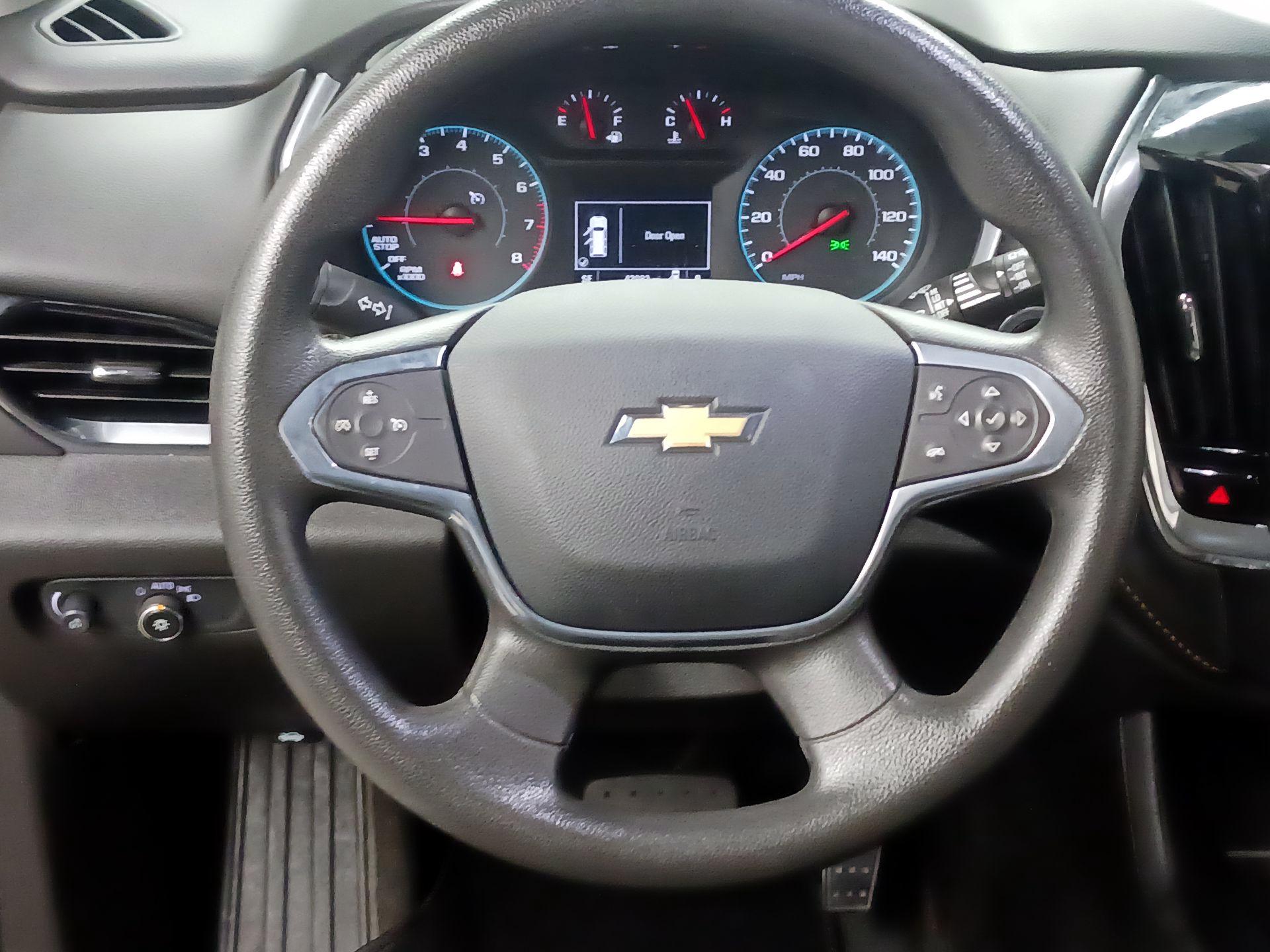 Thumbnail: 2021 Chevrolet Traverse - 10