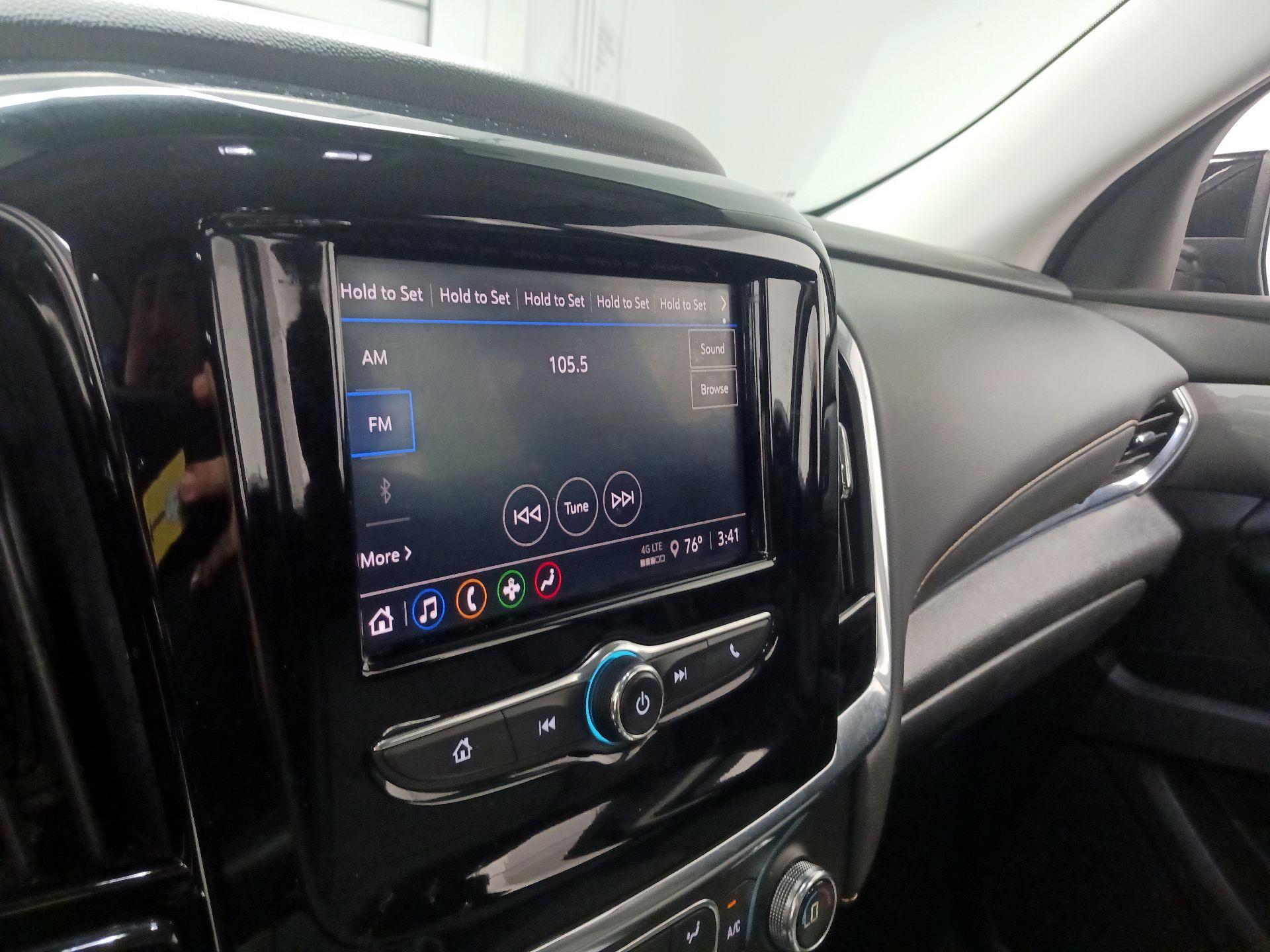 Thumbnail: 2021 Chevrolet Traverse - 14