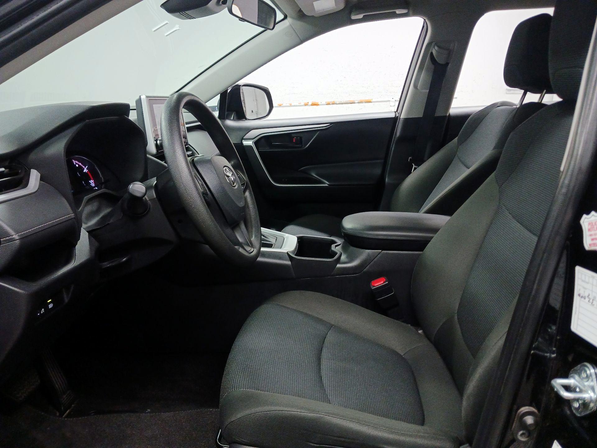 Thumbnail: 2024 Toyota RAV4 - 11