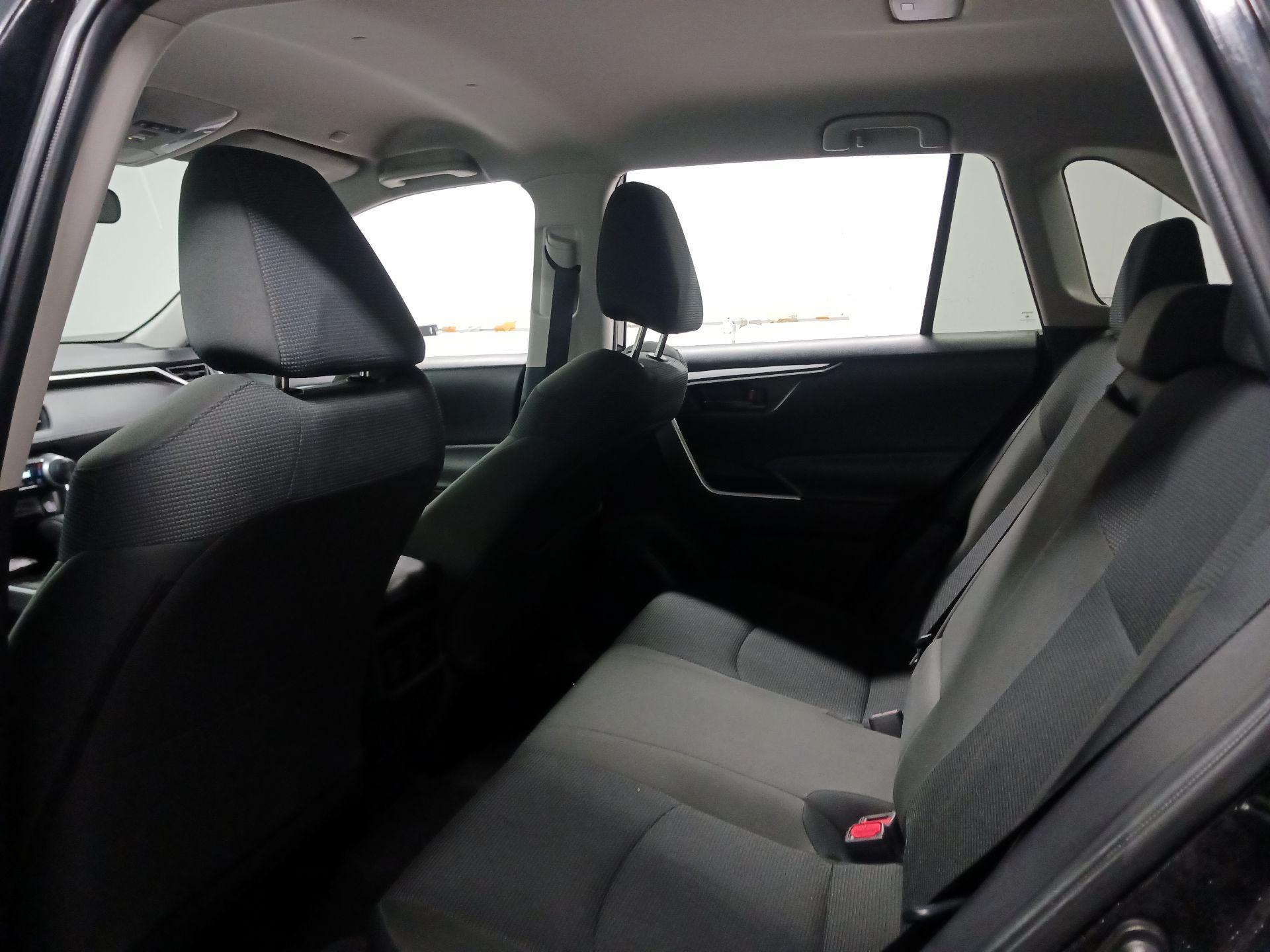 Thumbnail: 2024 Toyota RAV4 - 17