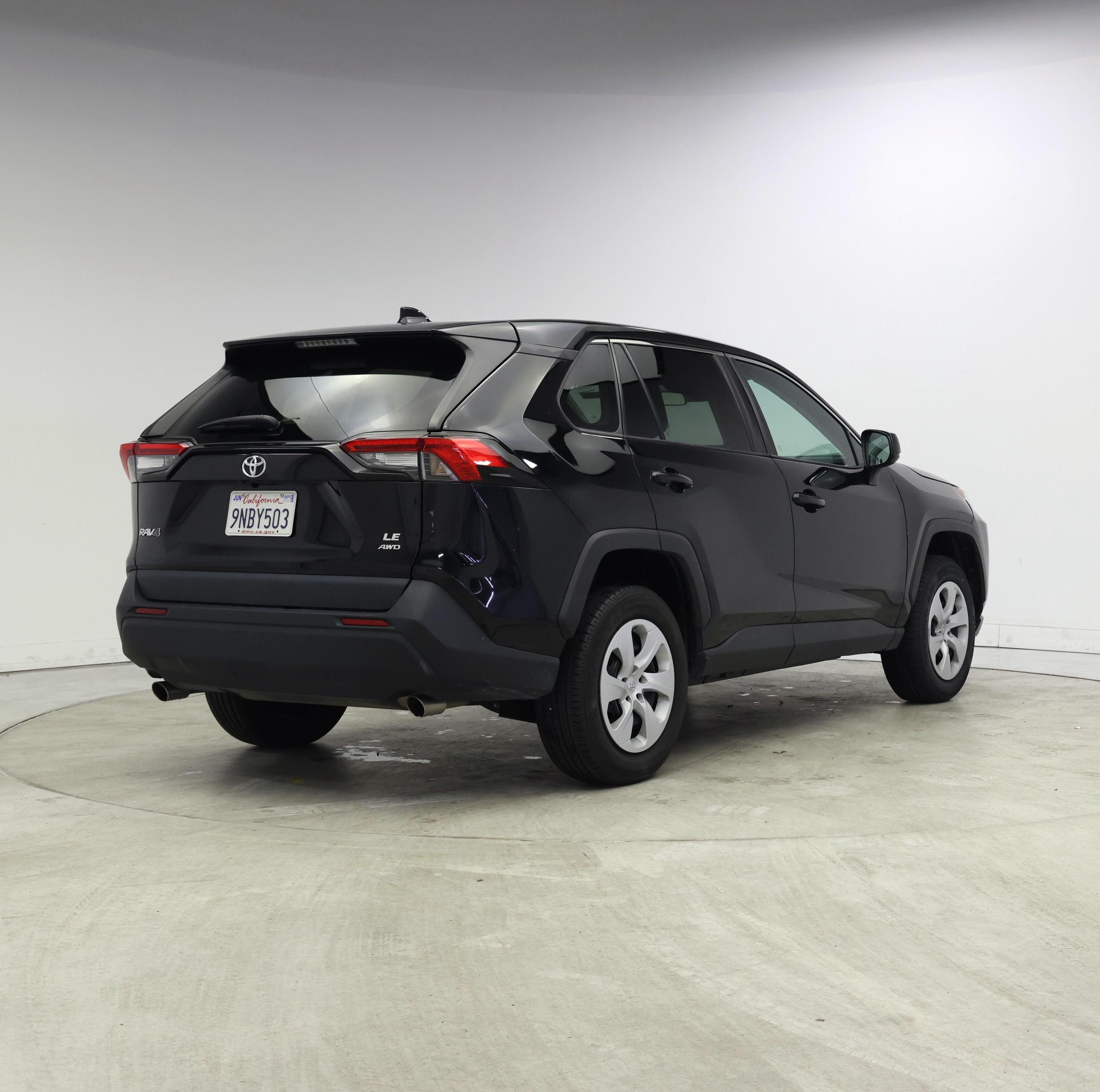 Thumbnail: 2024 Toyota RAV4 - 8