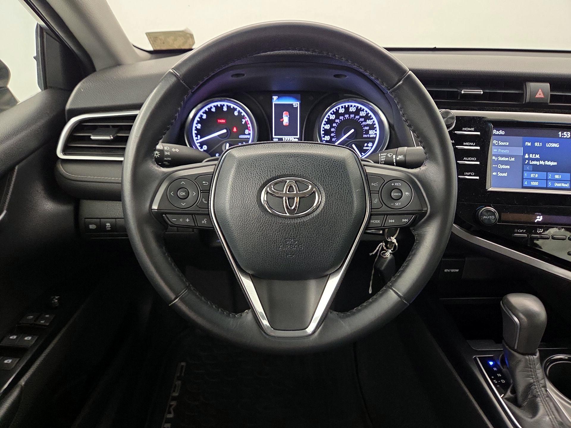 Thumbnail: 2018 Toyota Camry - 10