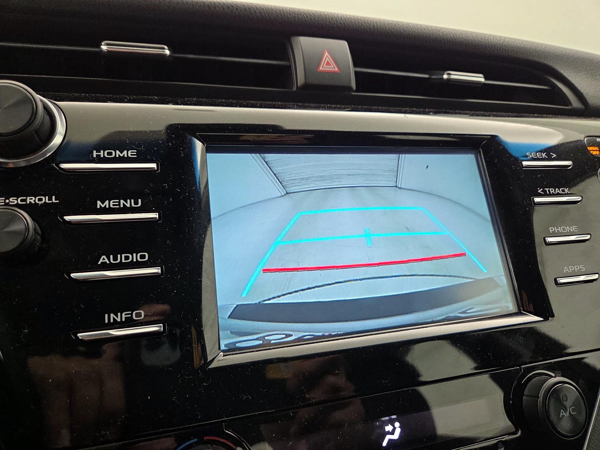 Thumbnail: 2018 Toyota Camry - 14