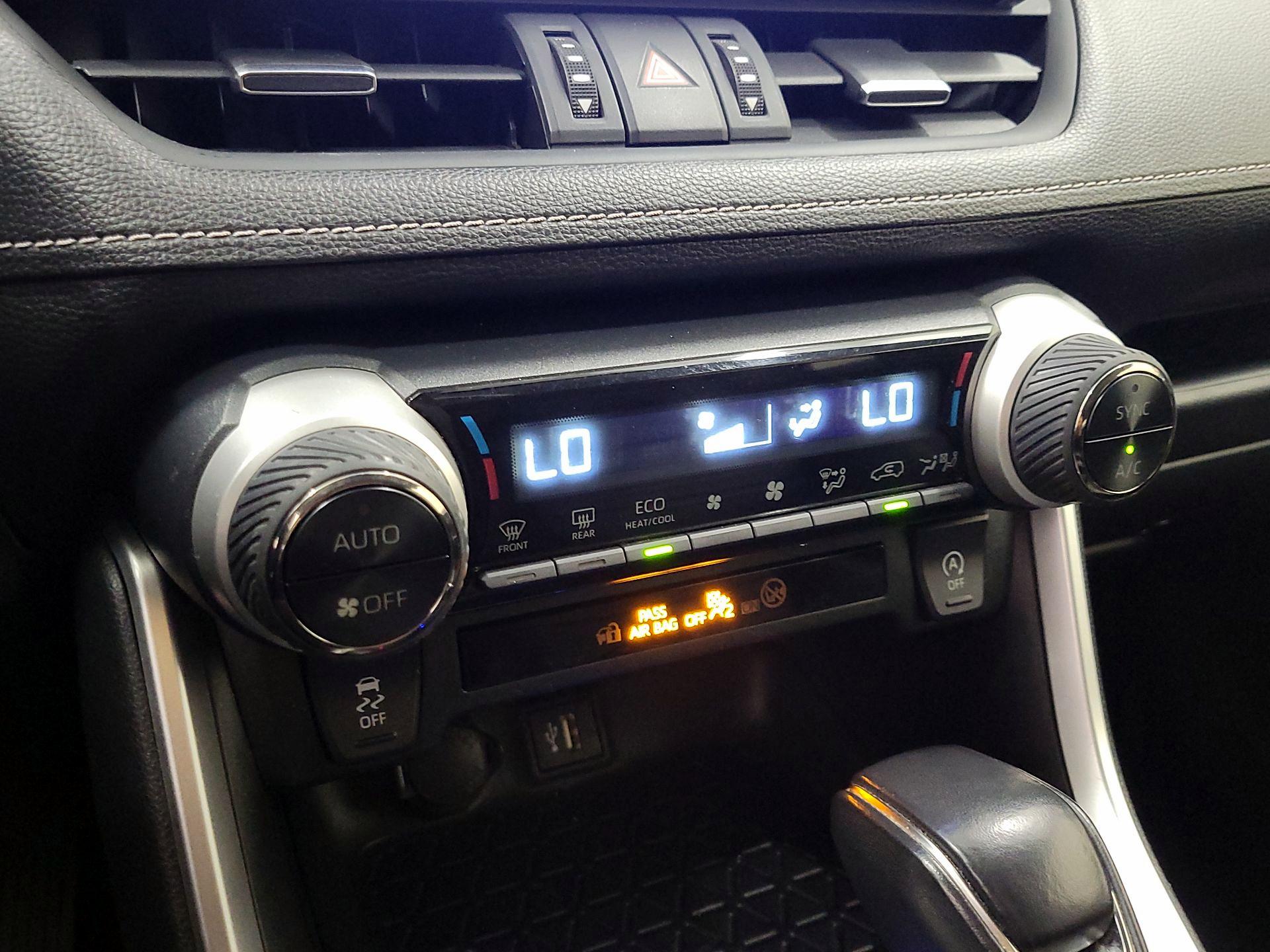 Thumbnail: 2023 Toyota RAV4 - 16