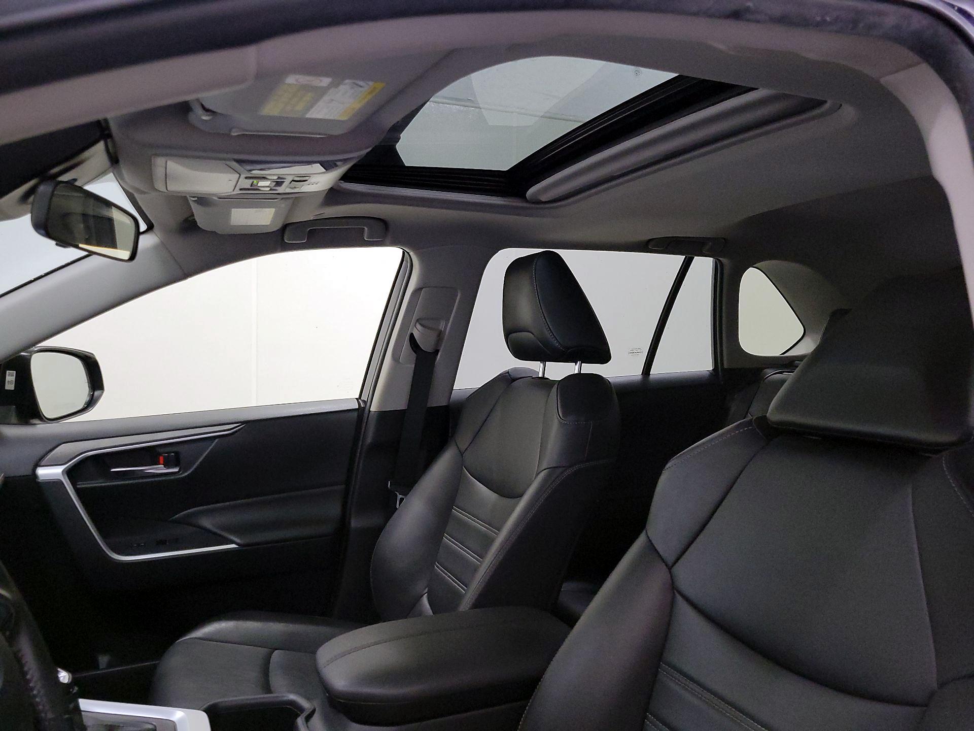 Thumbnail: 2023 Toyota RAV4 - 19