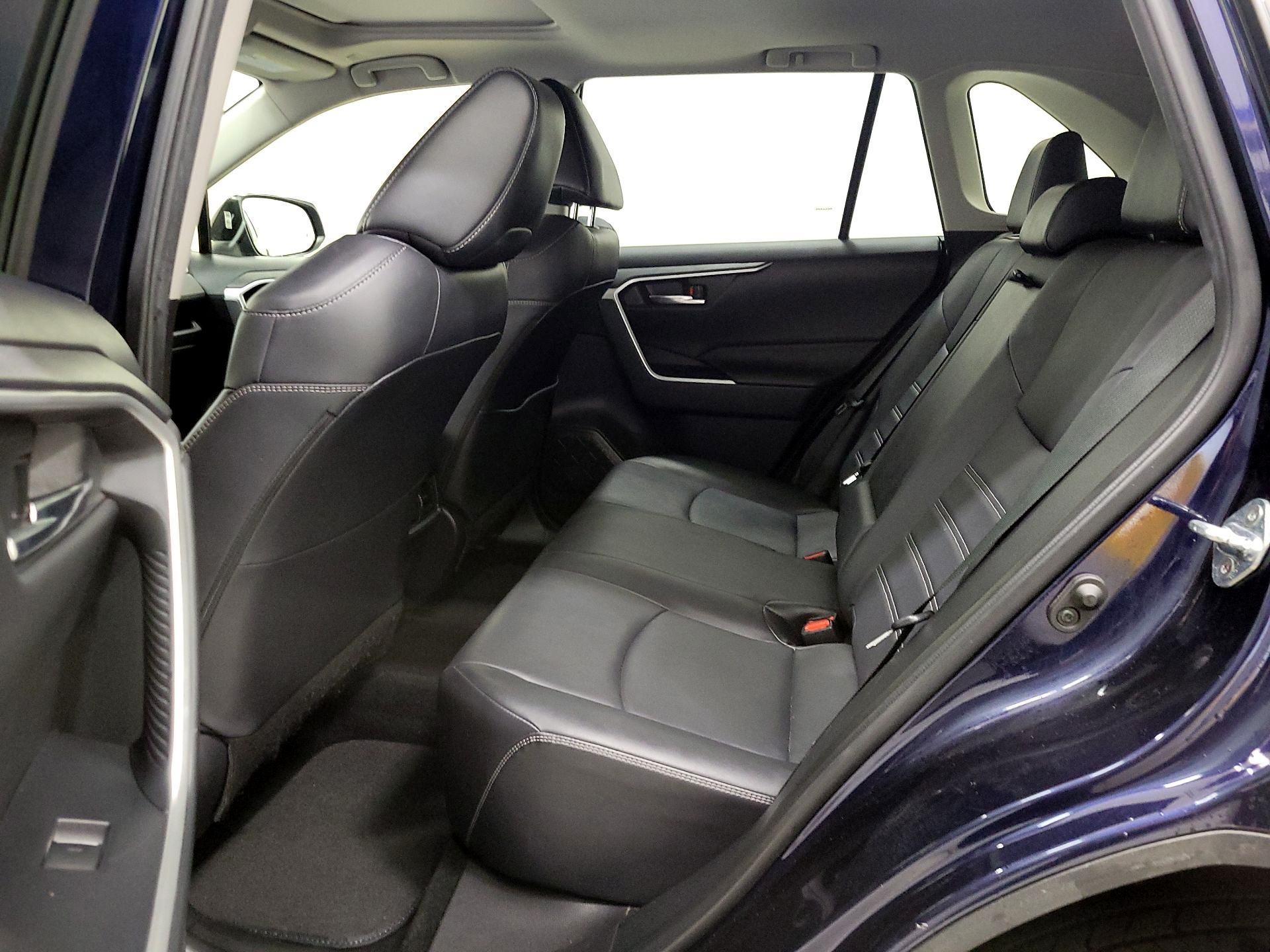 Thumbnail: 2023 Toyota RAV4 - 20