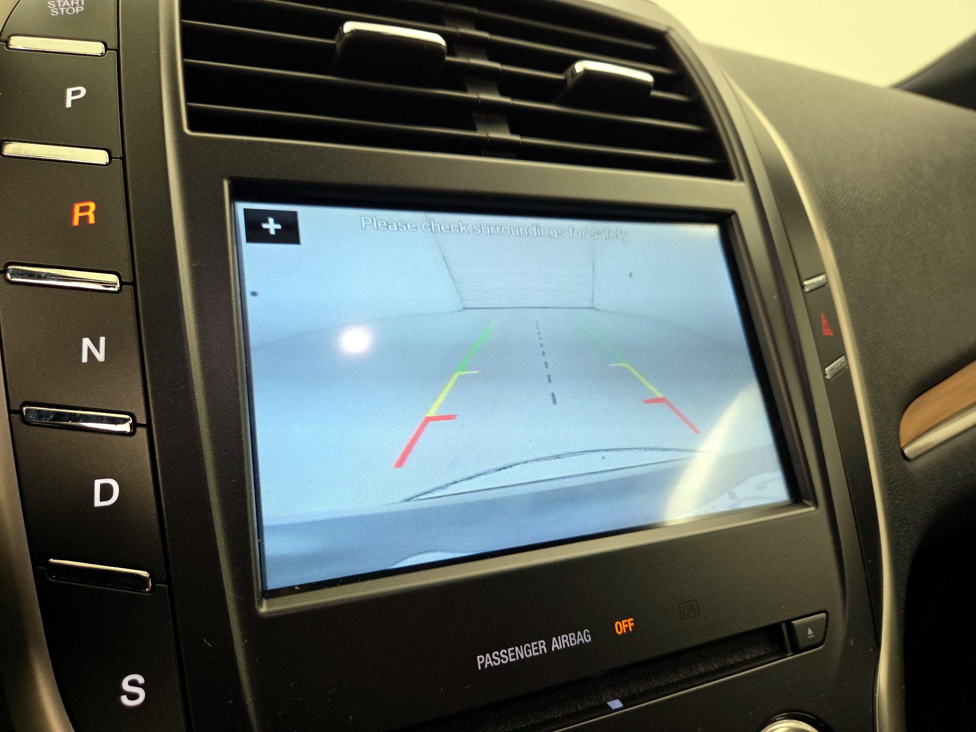 Thumbnail: 2016 Lincoln MKC - 15