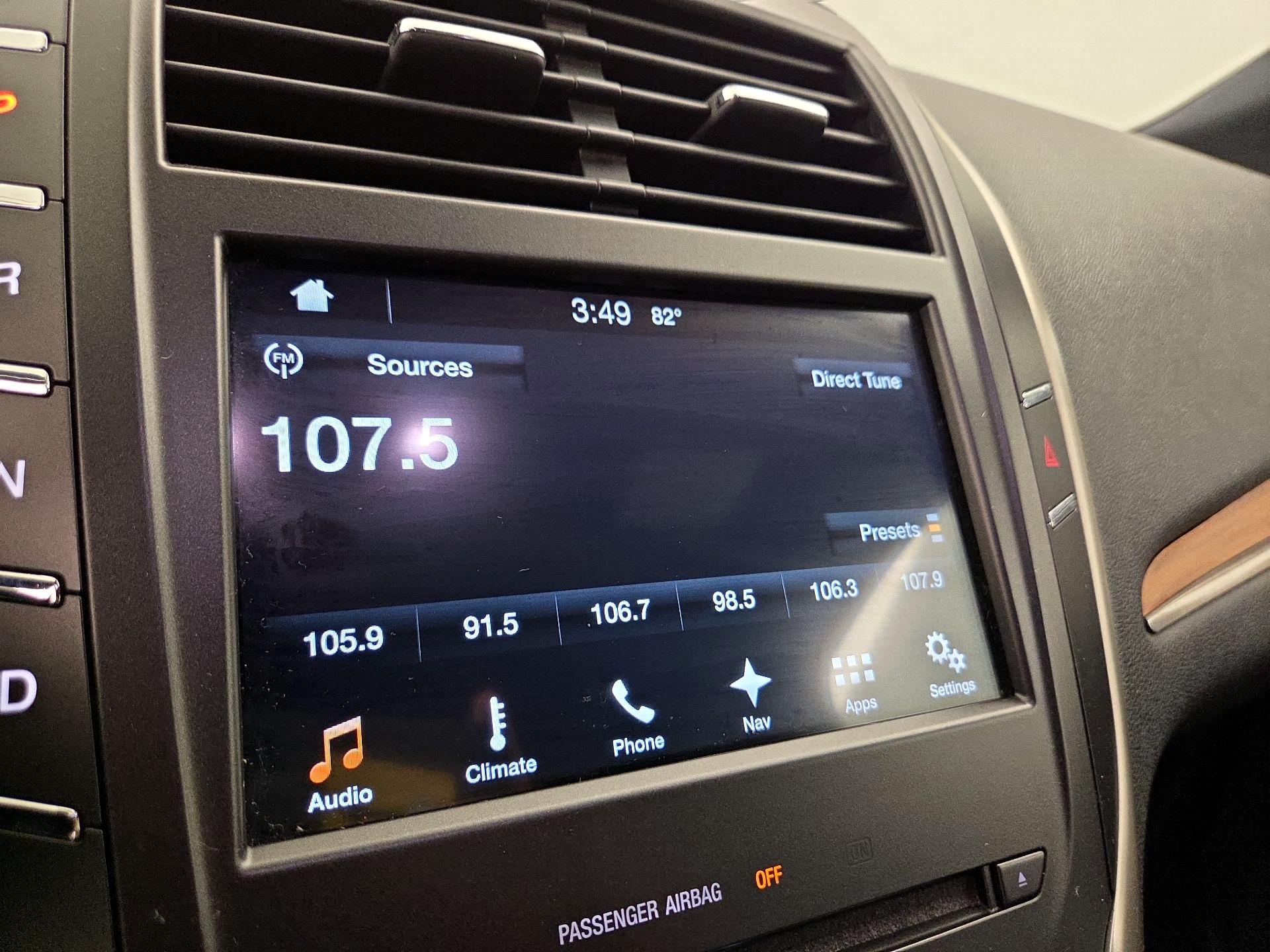 Thumbnail: 2016 Lincoln MKC - 16