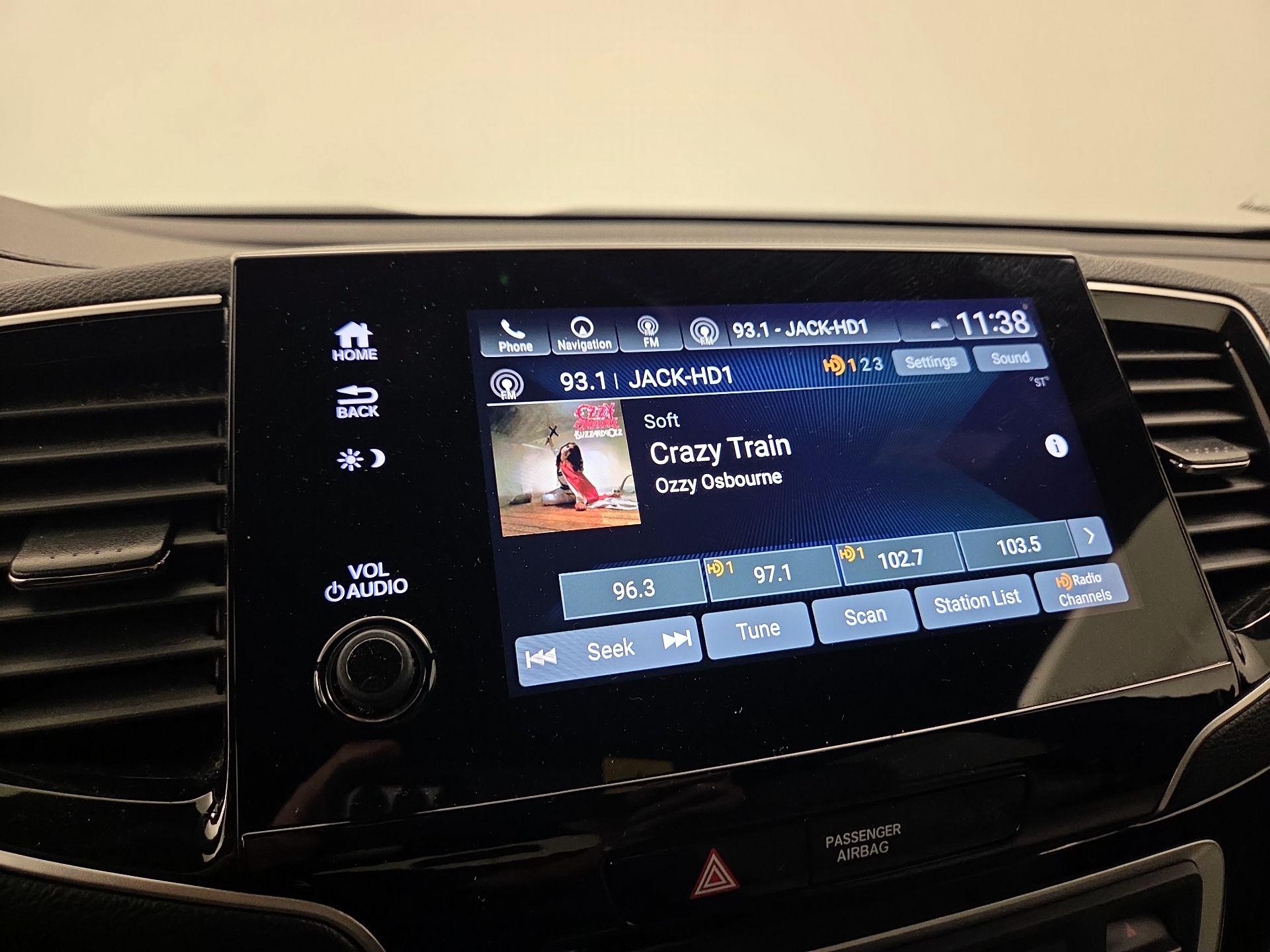 Thumbnail: 2019 Honda Passport - 16