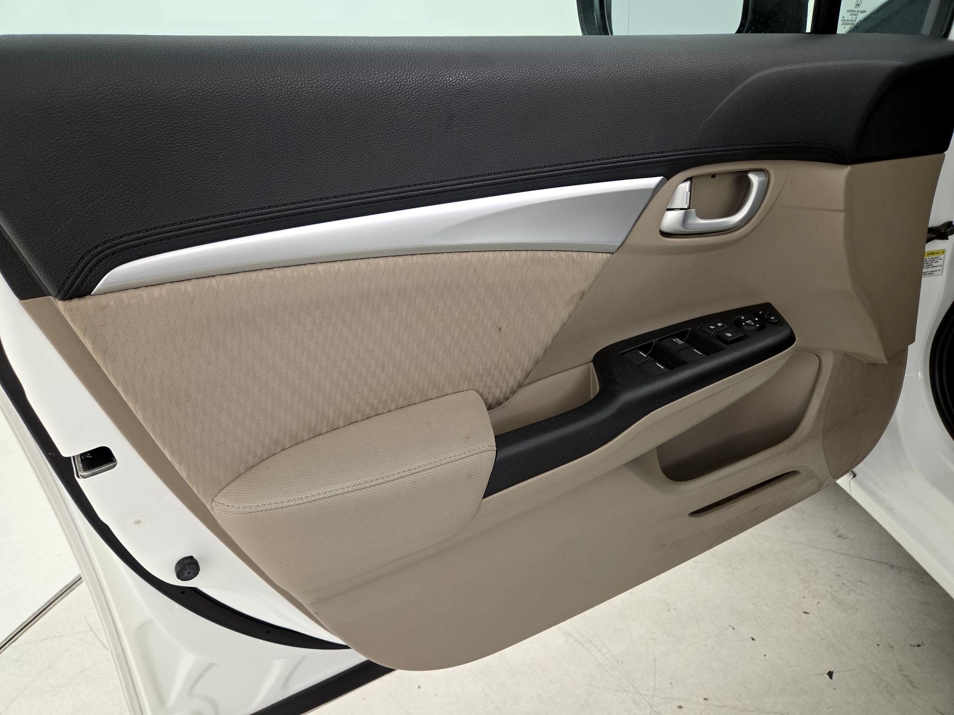 Thumbnail: 2015 Honda Civic - 12