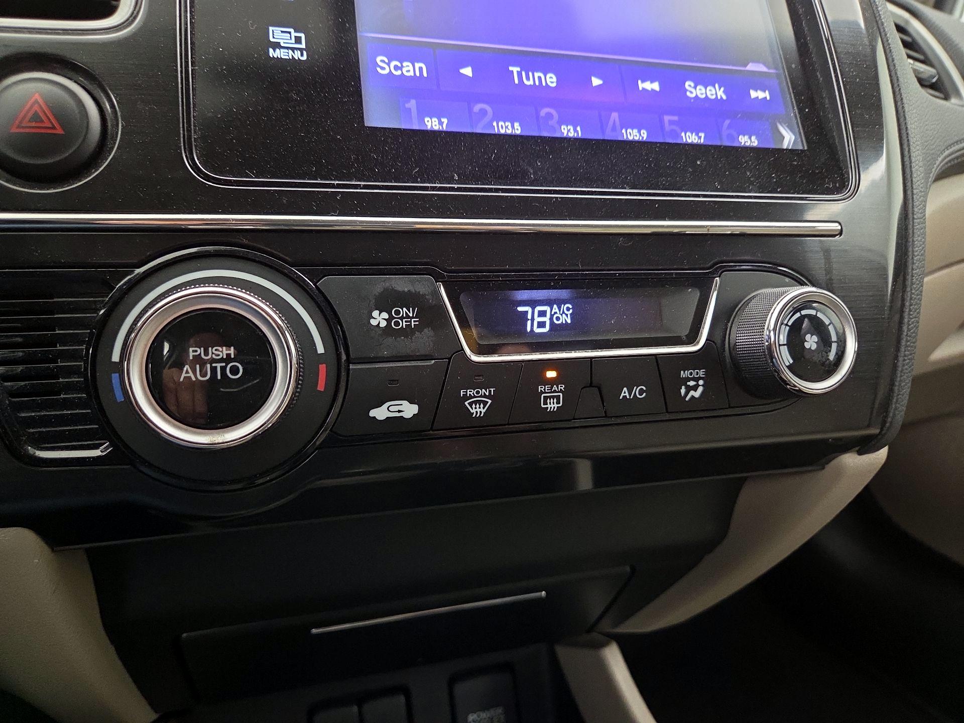 Thumbnail: 2015 Honda Civic - 16