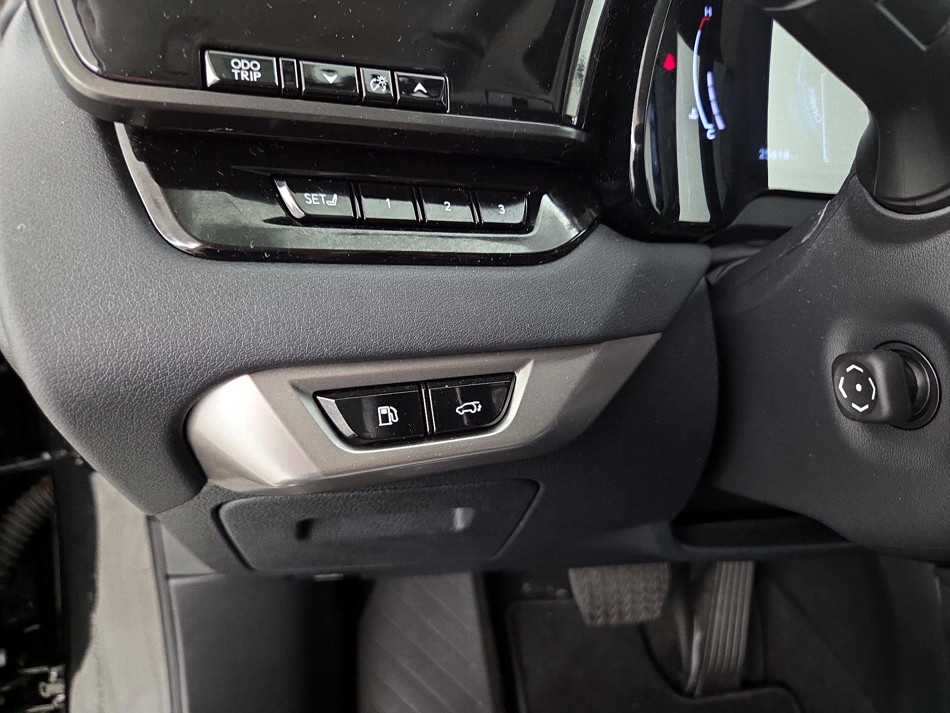 Thumbnail: 2024 Lexus RX - 13