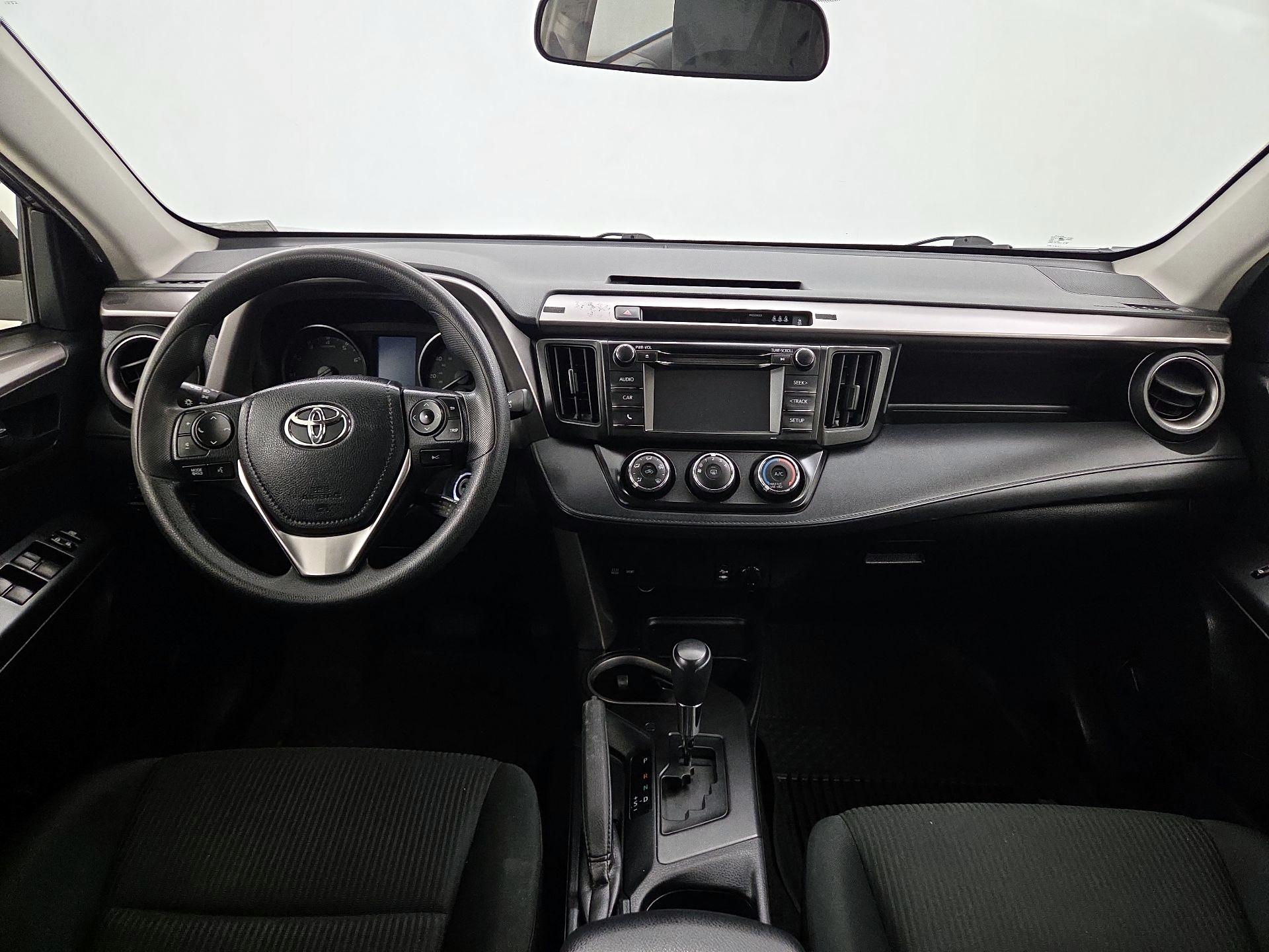 Thumbnail: 2018 Toyota RAV4 - 9