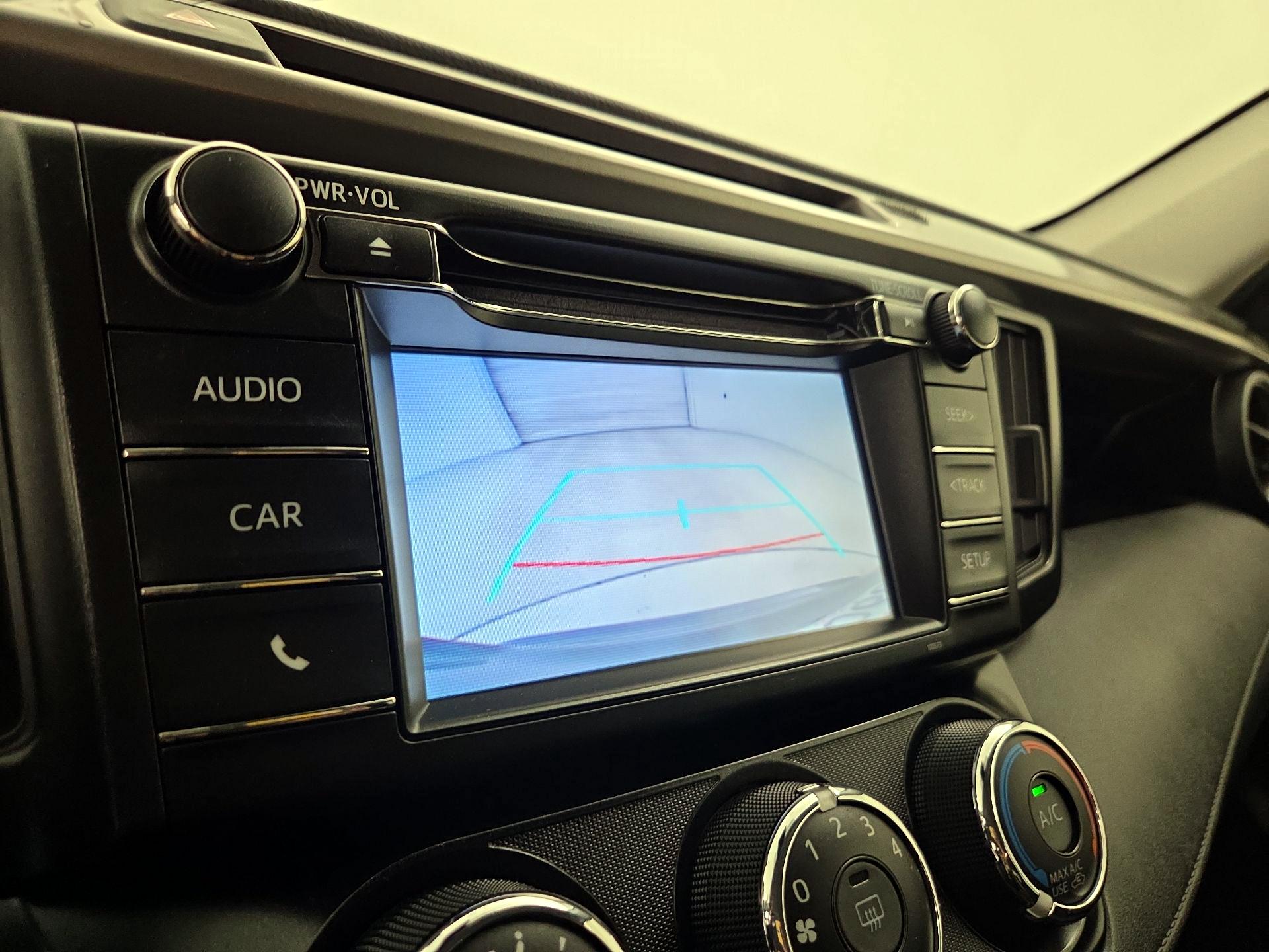 Thumbnail: 2018 Toyota RAV4 - 14