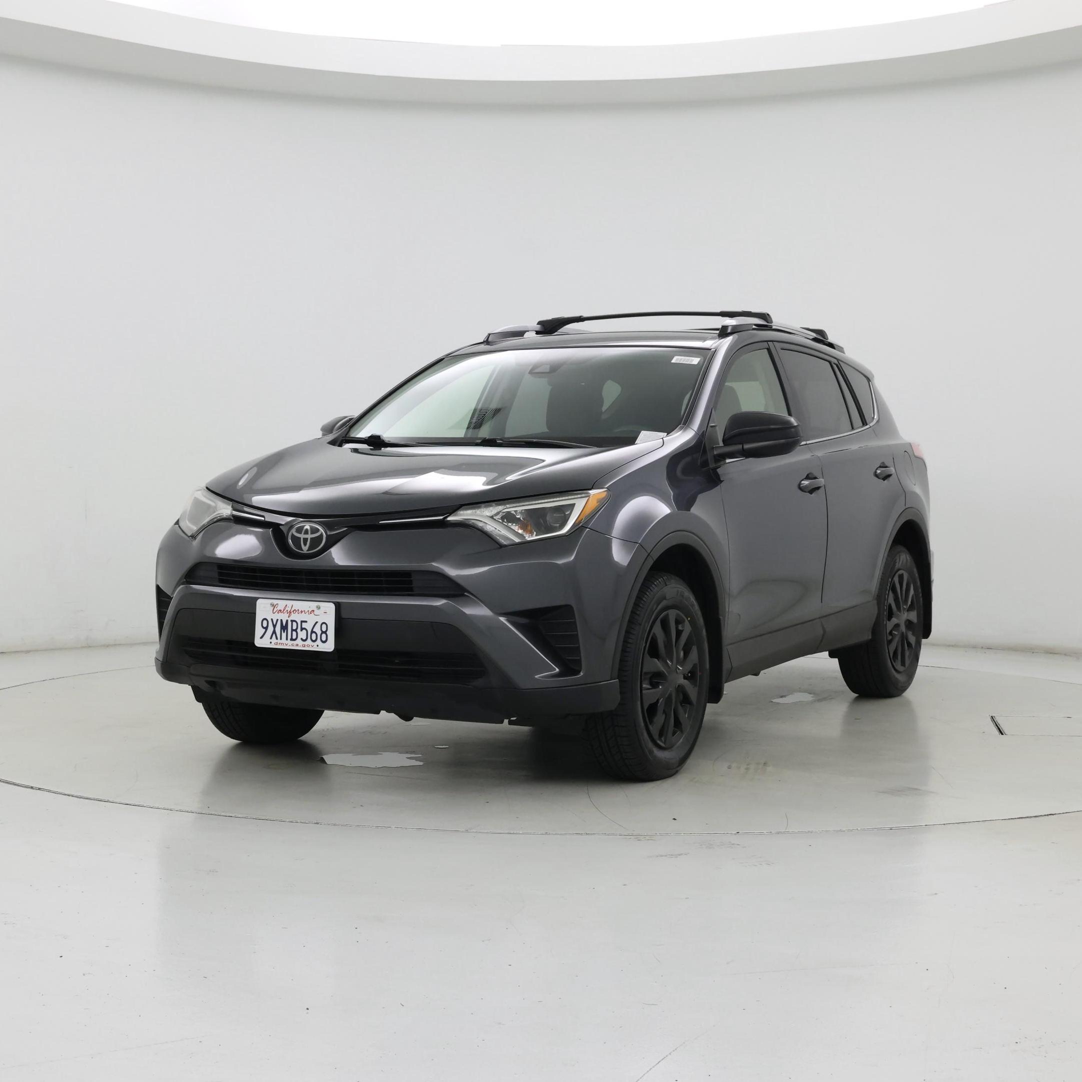 Thumbnail: 2018 Toyota RAV4 - 4