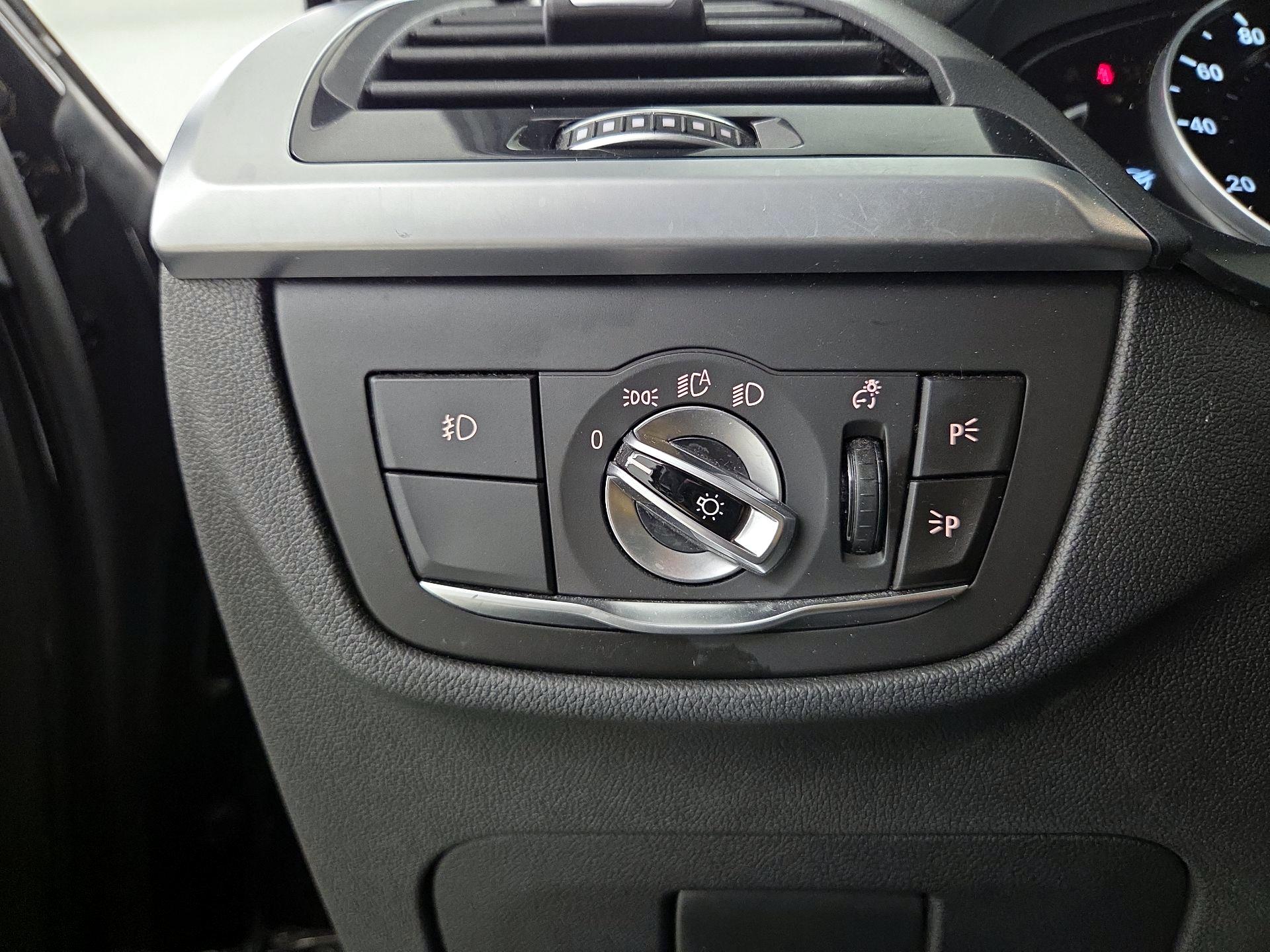 Thumbnail: 2019 BMW X3 - 13