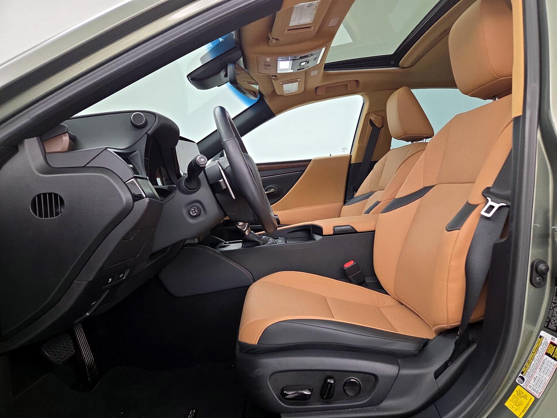 Thumbnail: 2025 Lexus ES - 11