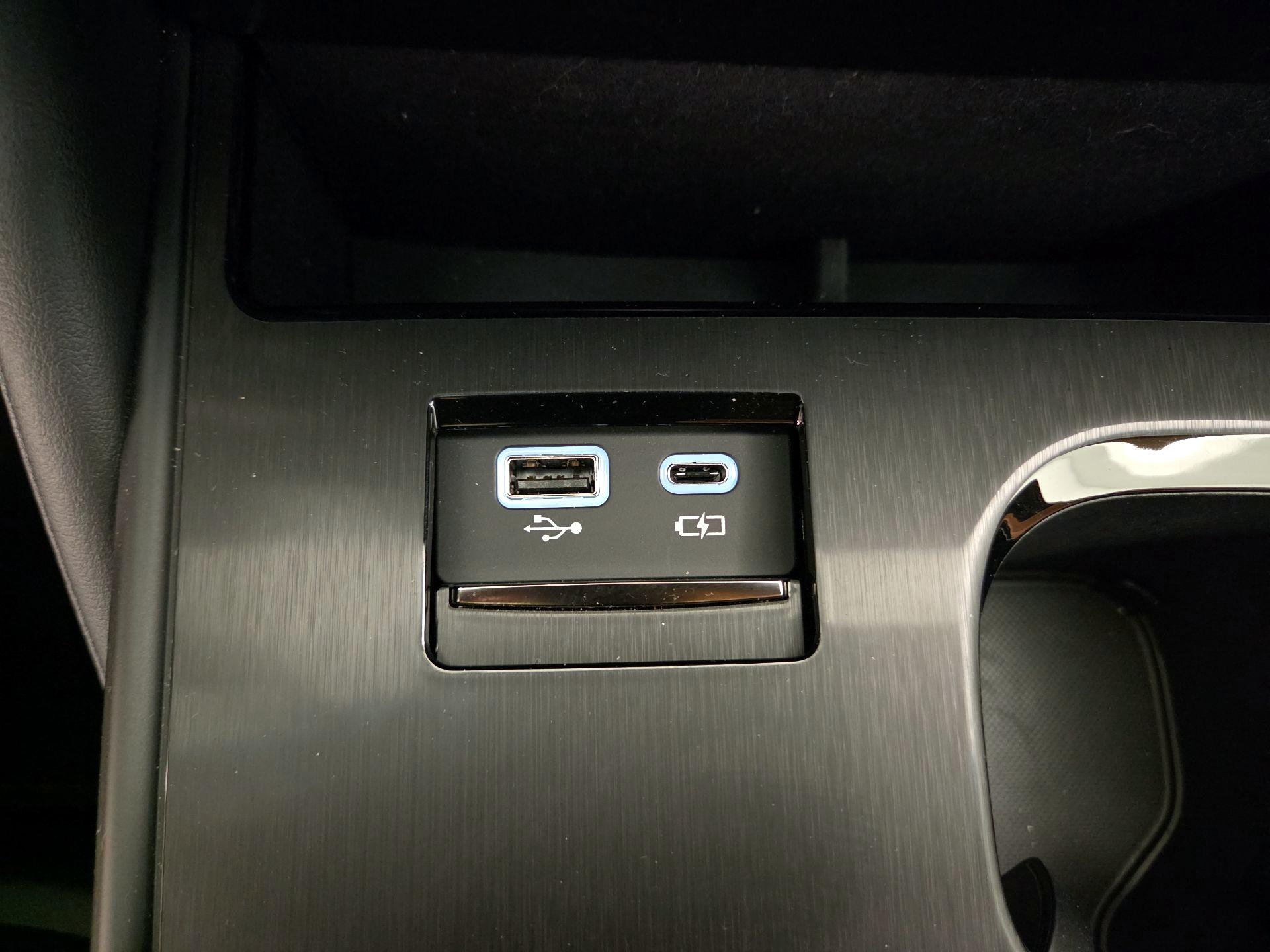 Thumbnail: 2025 Lexus ES - 18